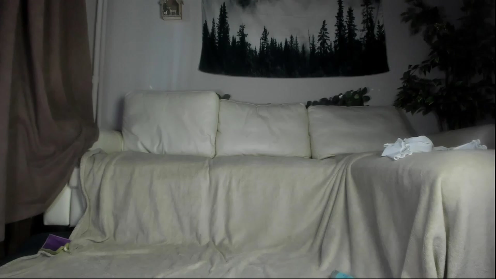 Gallery image thumbnail from Littlewetgirl's myfreecams stream on, 07/10/2023, 08:53 image 9 of 20