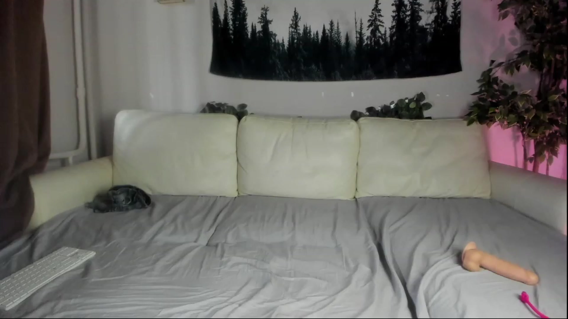Gallery image thumbnail from Littlewetgirl's myfreecams stream on, 07/17/2023, 08:42 image 19 of 20