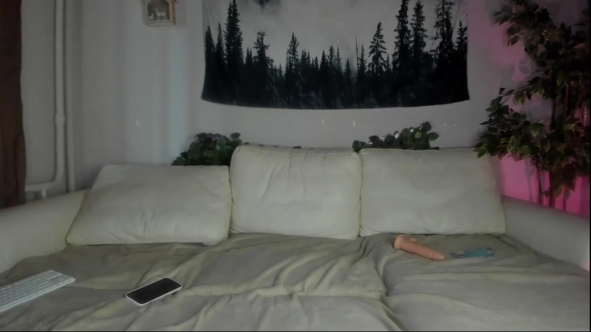 Gallery image thumbnail from Littlewetgirl's myfreecams stream on, 07/21/2023, 06:05 image 8 of 20