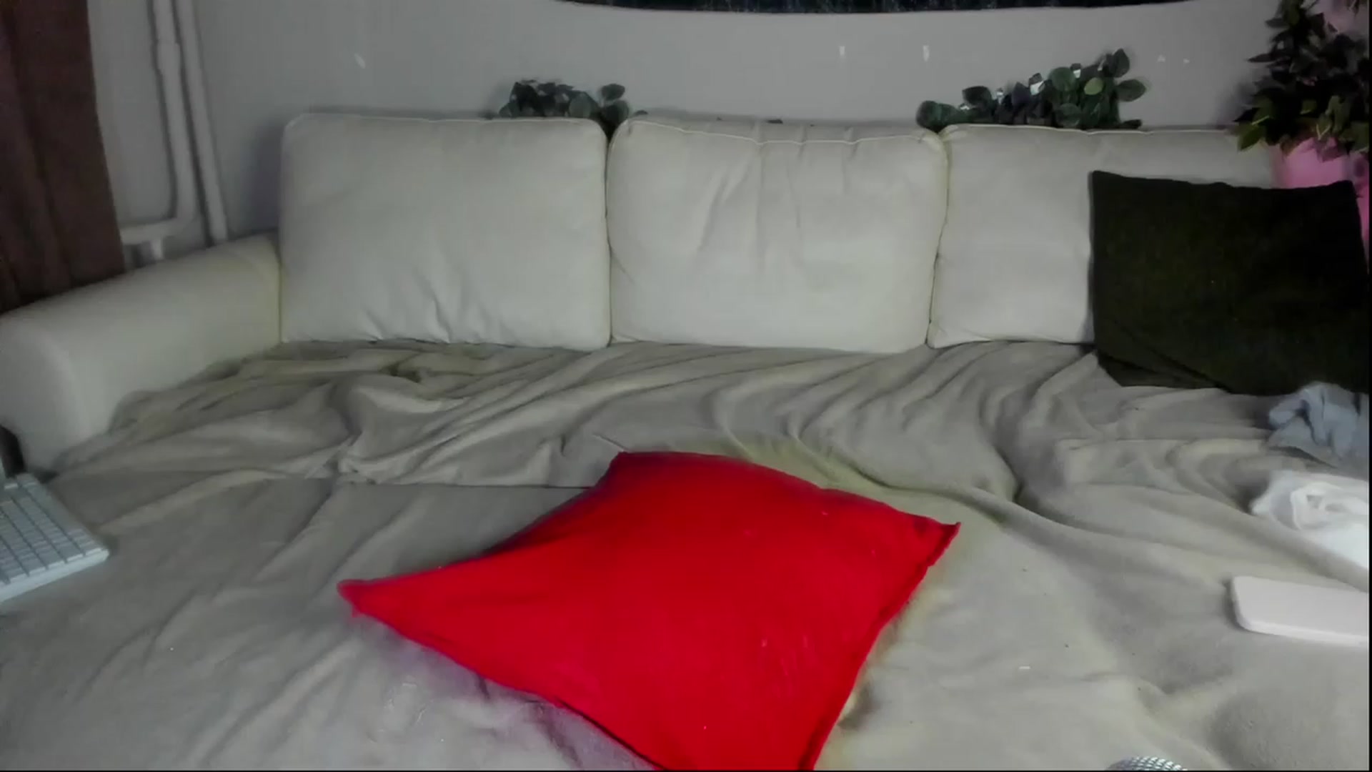 Gallery image thumbnail from Littlewetgirl's myfreecams stream on, 07/26/2023, 12:13 image 16 of 20