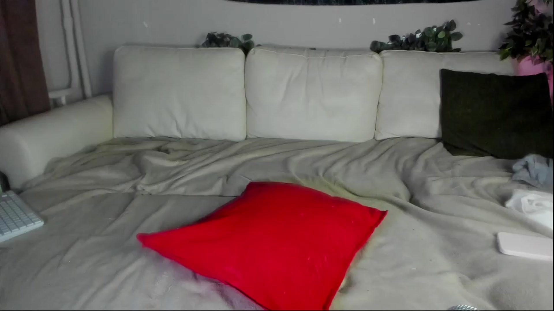 Gallery image thumbnail from Littlewetgirl's myfreecams stream on, 07/26/2023, 12:13 image 18 of 20