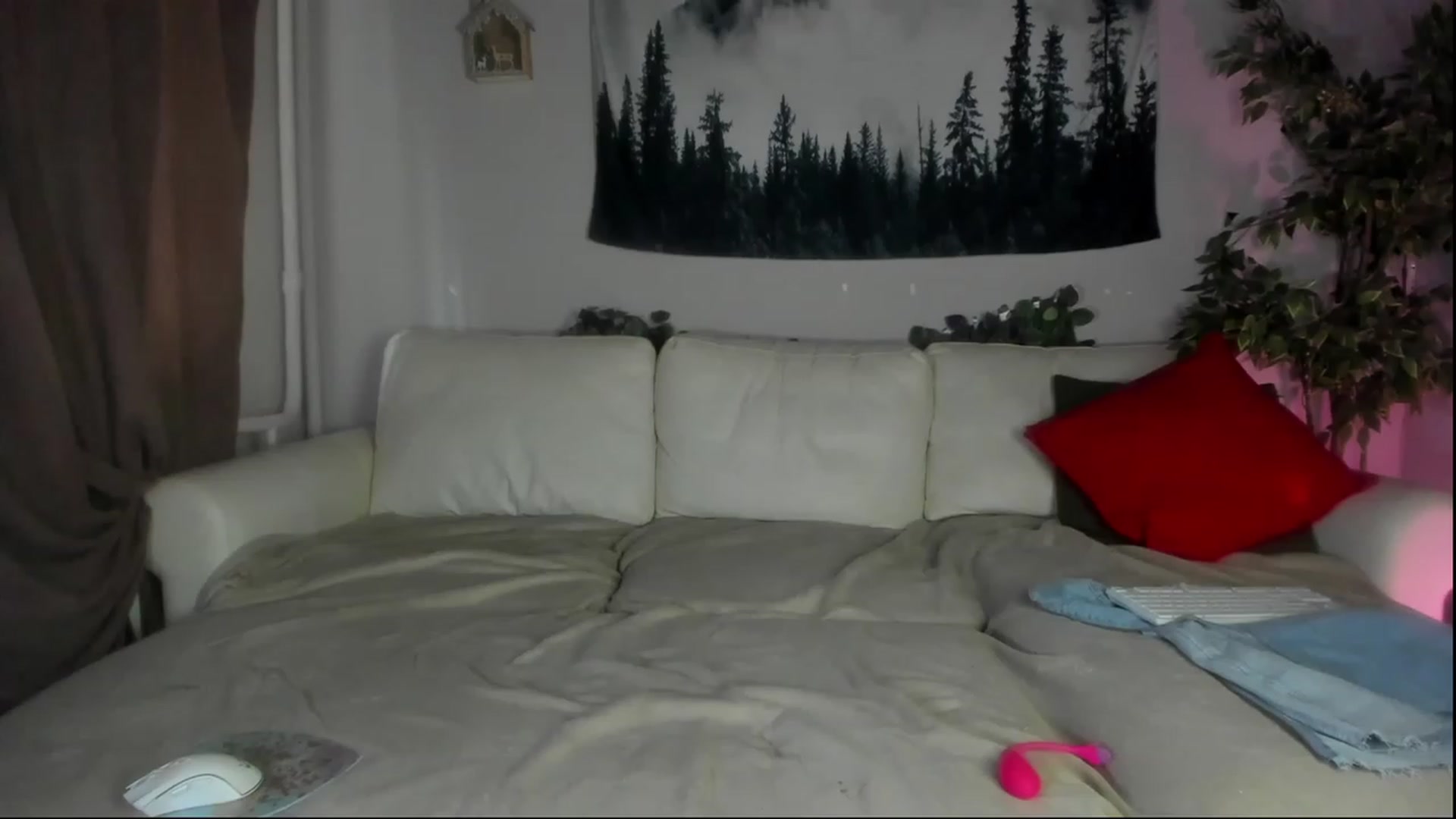 Gallery image thumbnail from Littlewetgirl's myfreecams stream on, 07/27/2023, 05:40 image 6 of 20