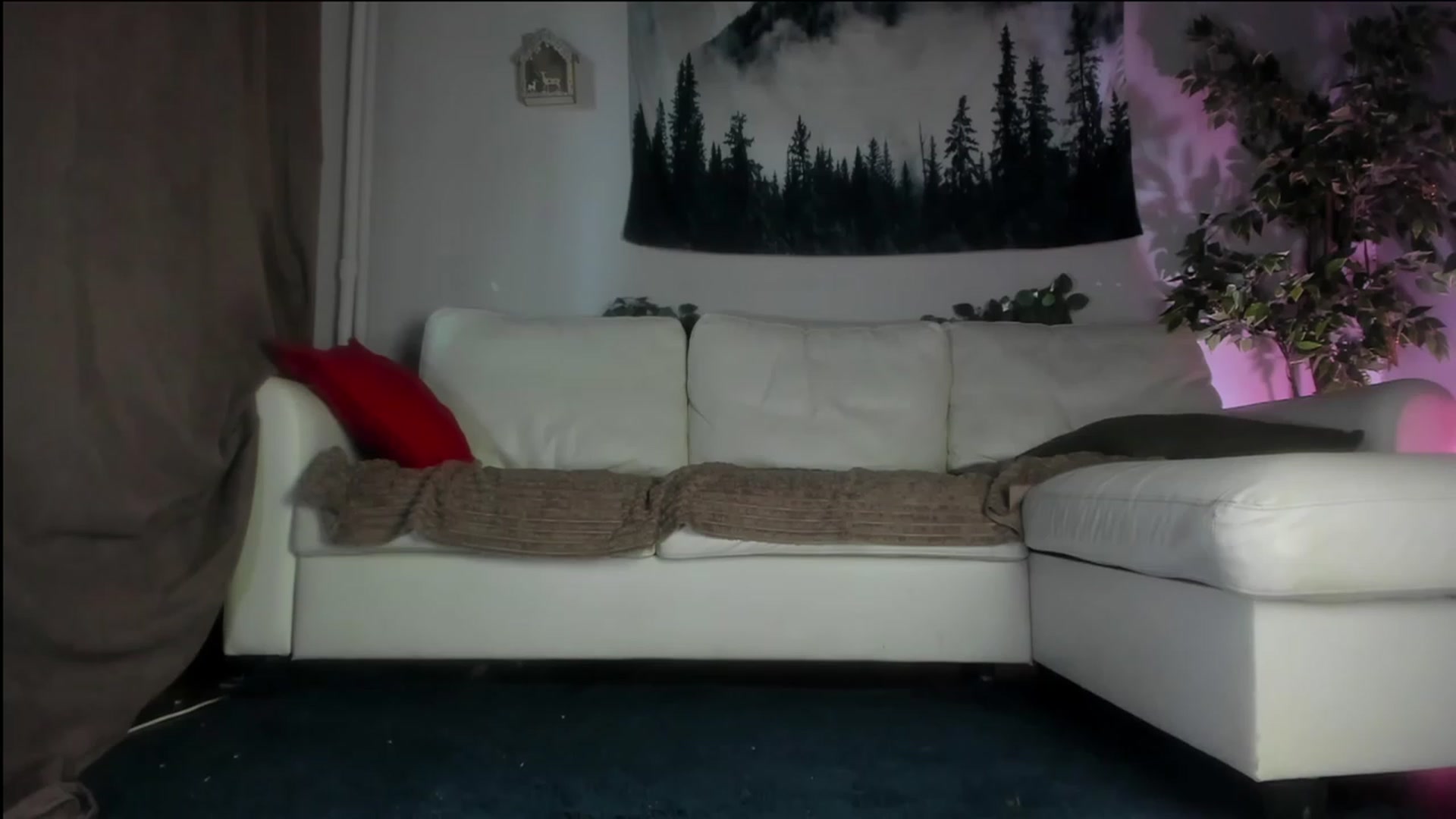 Gallery image thumbnail from Littlewetgirl's myfreecams stream on, 08/04/2023, 03:43 image 3 of 20