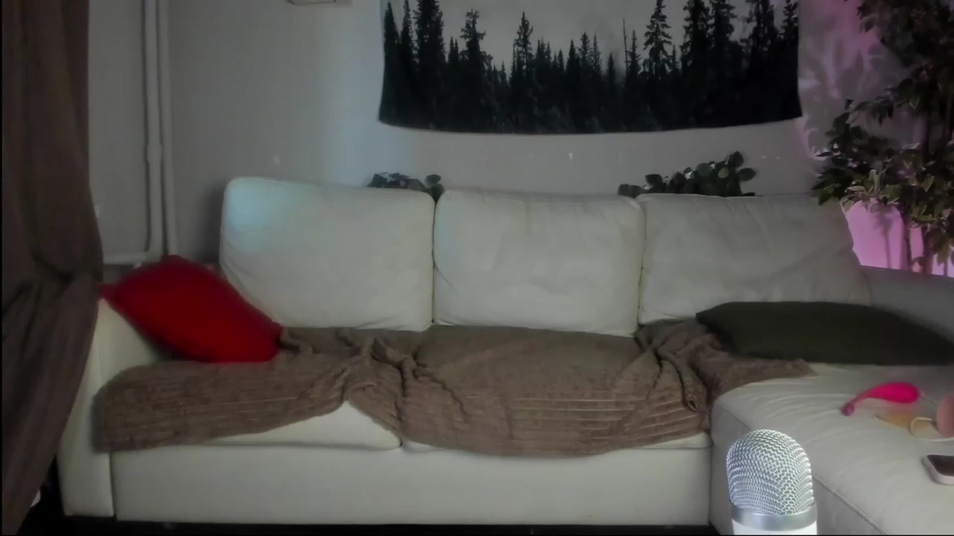 Gallery image thumbnail from Littlewetgirl's myfreecams stream on, 08/06/2023, 13:16 image 12 of 20