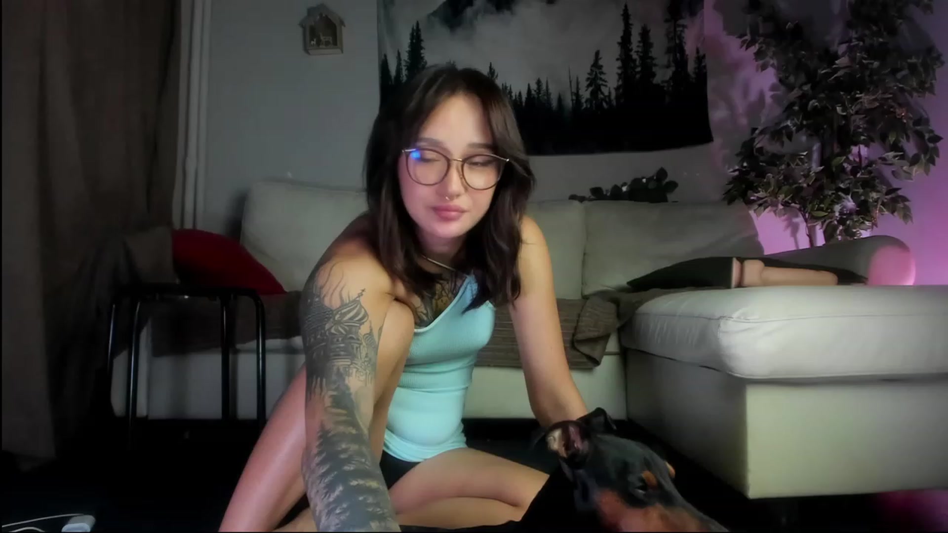 Gallery image thumbnail from Littlewetgirl's myfreecams stream on, 08/08/2023, 14:03 image 12 of 20