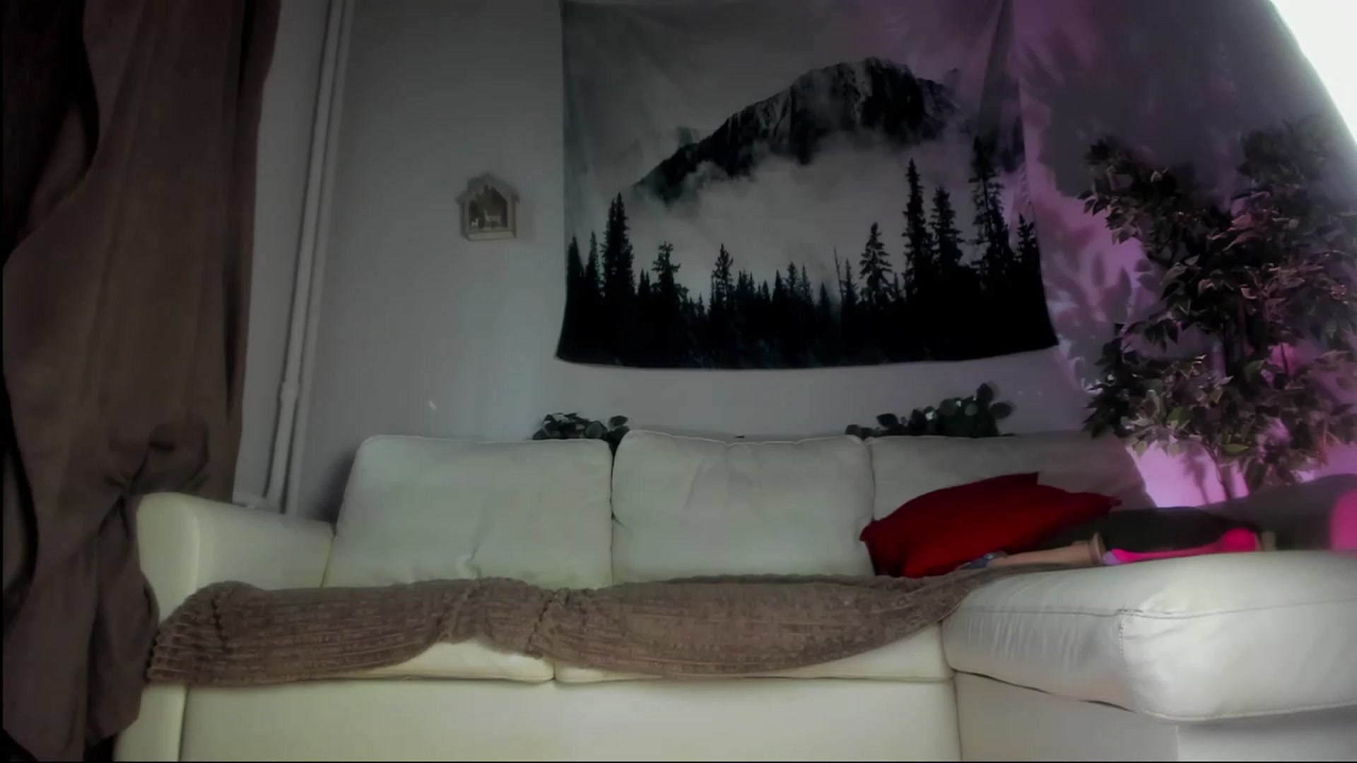 Gallery image thumbnail from Littlewetgirl's myfreecams stream on, 08/12/2023, 07:35 image 5 of 20