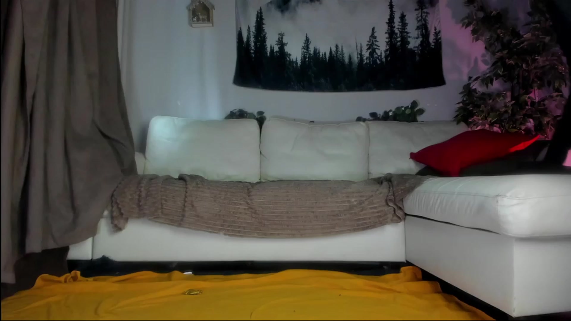 Gallery image thumbnail from Littlewetgirl's myfreecams stream on, 08/17/2023, 05:44 image 3 of 20