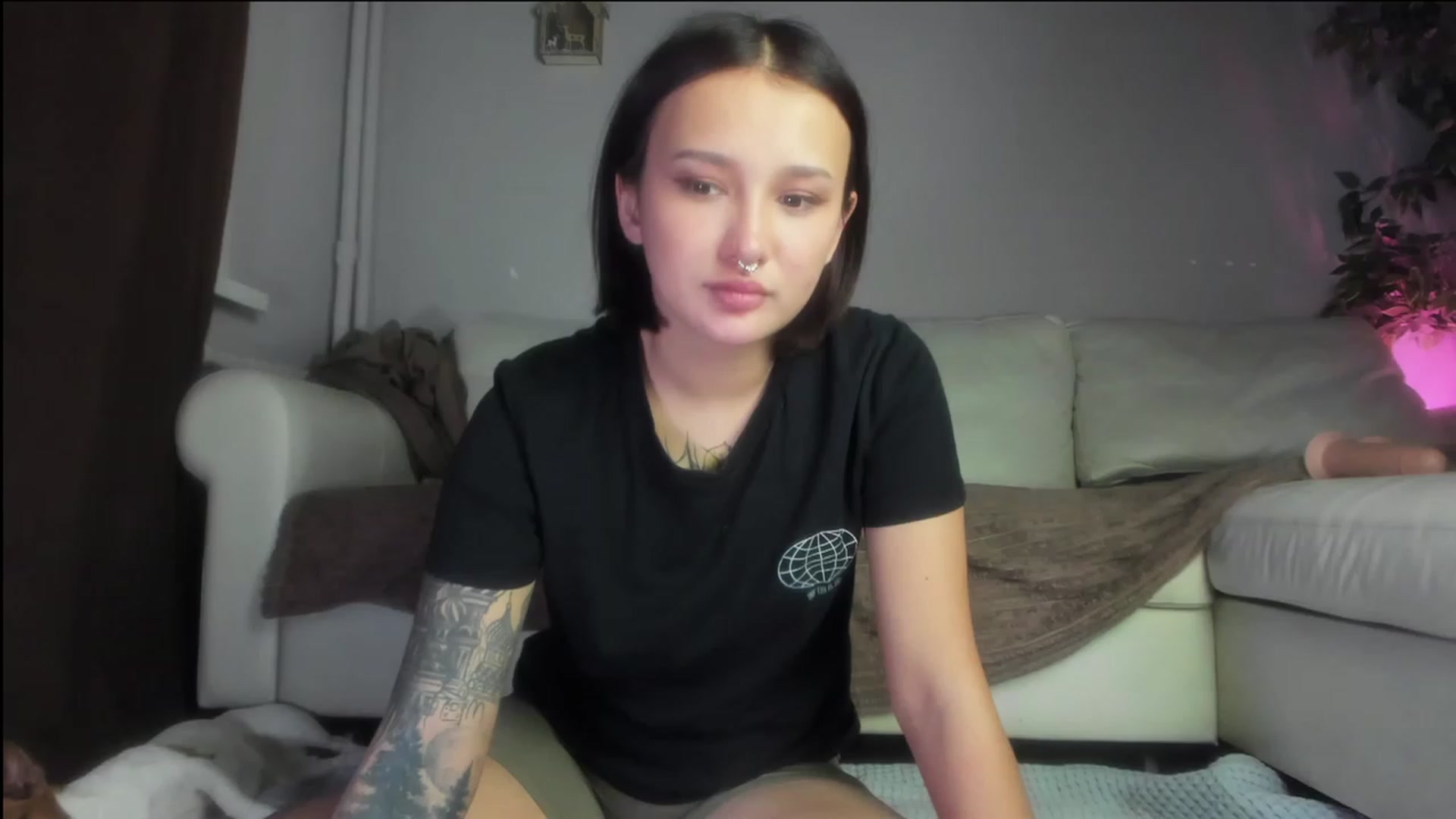 Gallery image thumbnail from Littlewetgirl's myfreecams stream on, 11/19/2023, 15:35 image 2 of 20