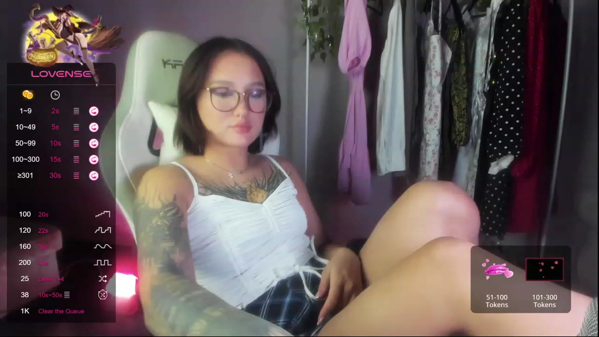 Gallery image thumbnail from Littlewetgirl's myfreecams stream on, 11/30/2023, 15:00 image 12 of 20