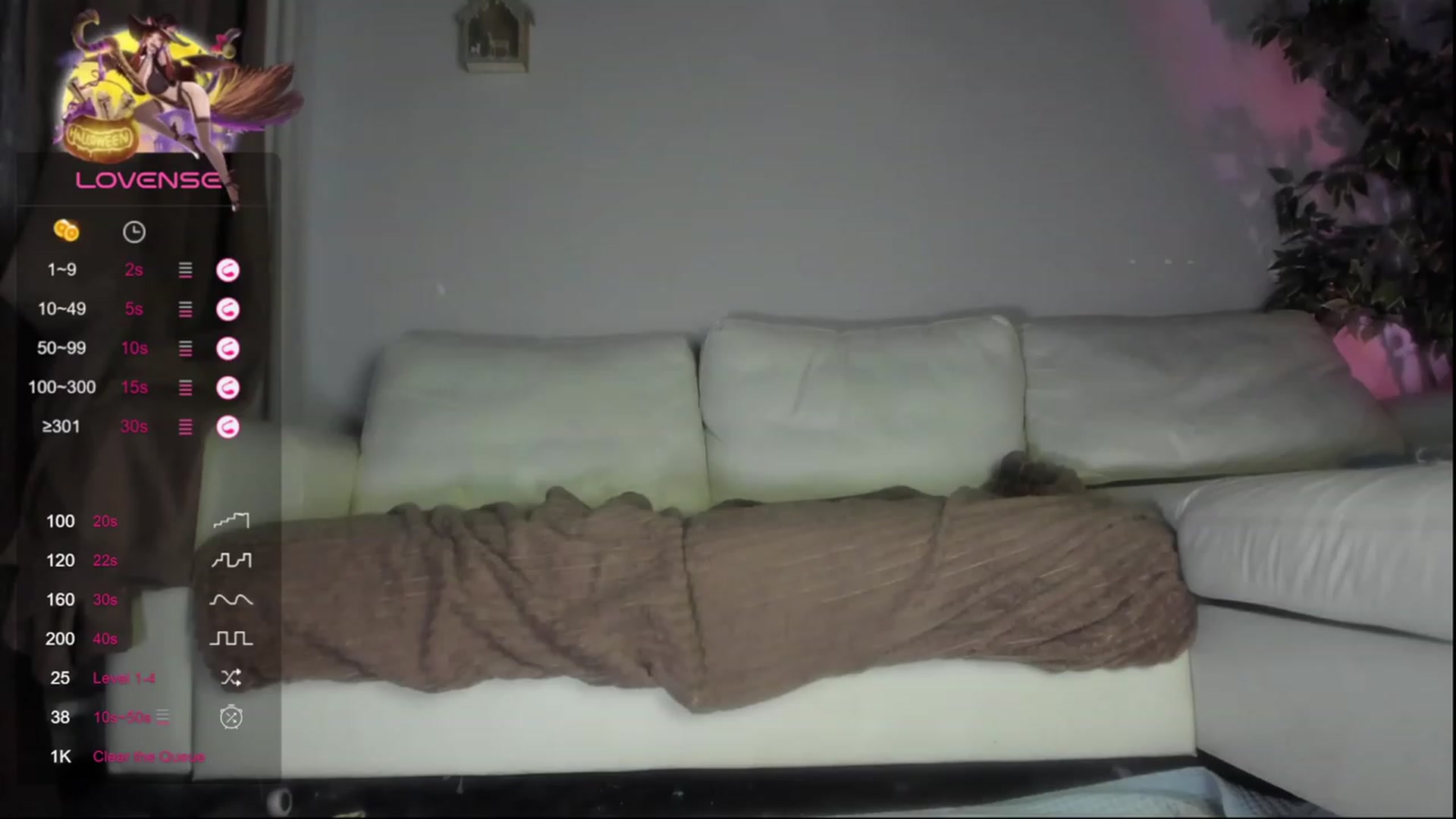 Gallery image thumbnail from Littlewetgirl's myfreecams stream on, 12/04/2023, 06:44 image 4 of 20