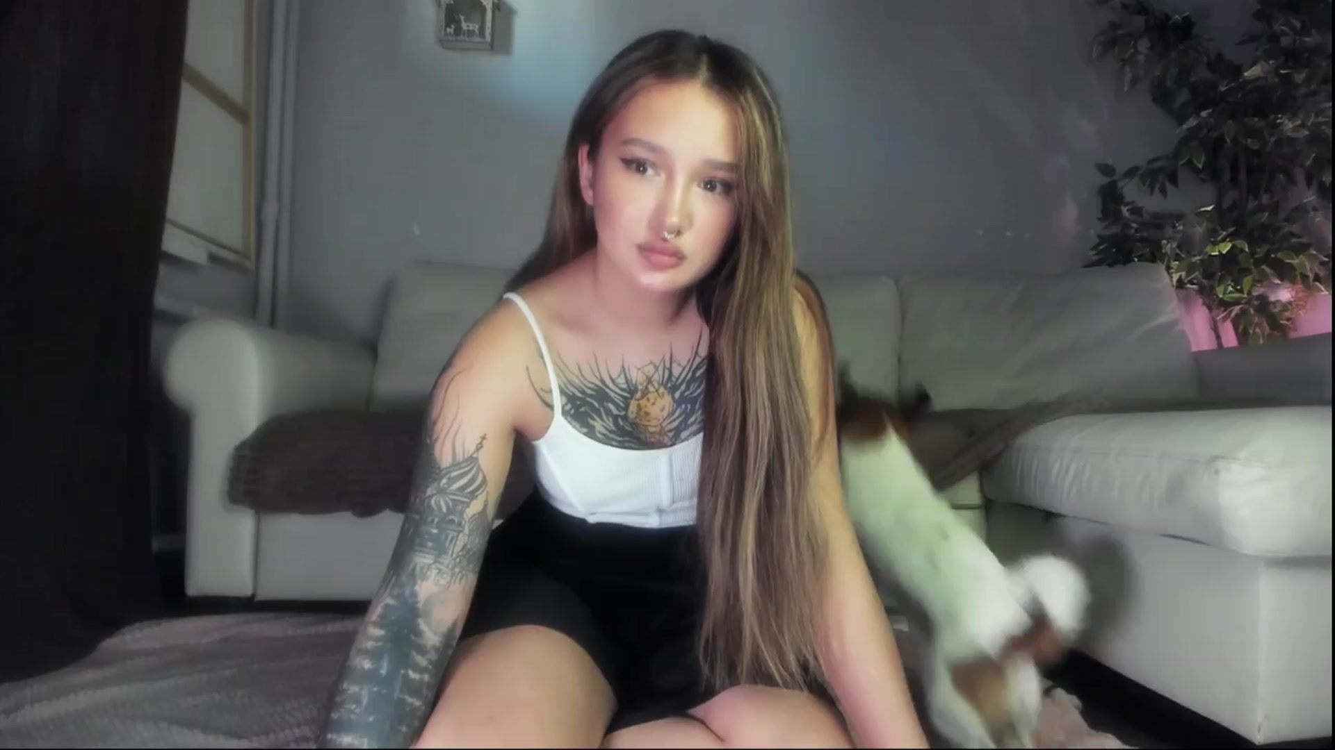 Gallery image thumbnail from Littlewetgirl's myfreecams stream on, 04/06/2024, 12:06 image 1 of 20