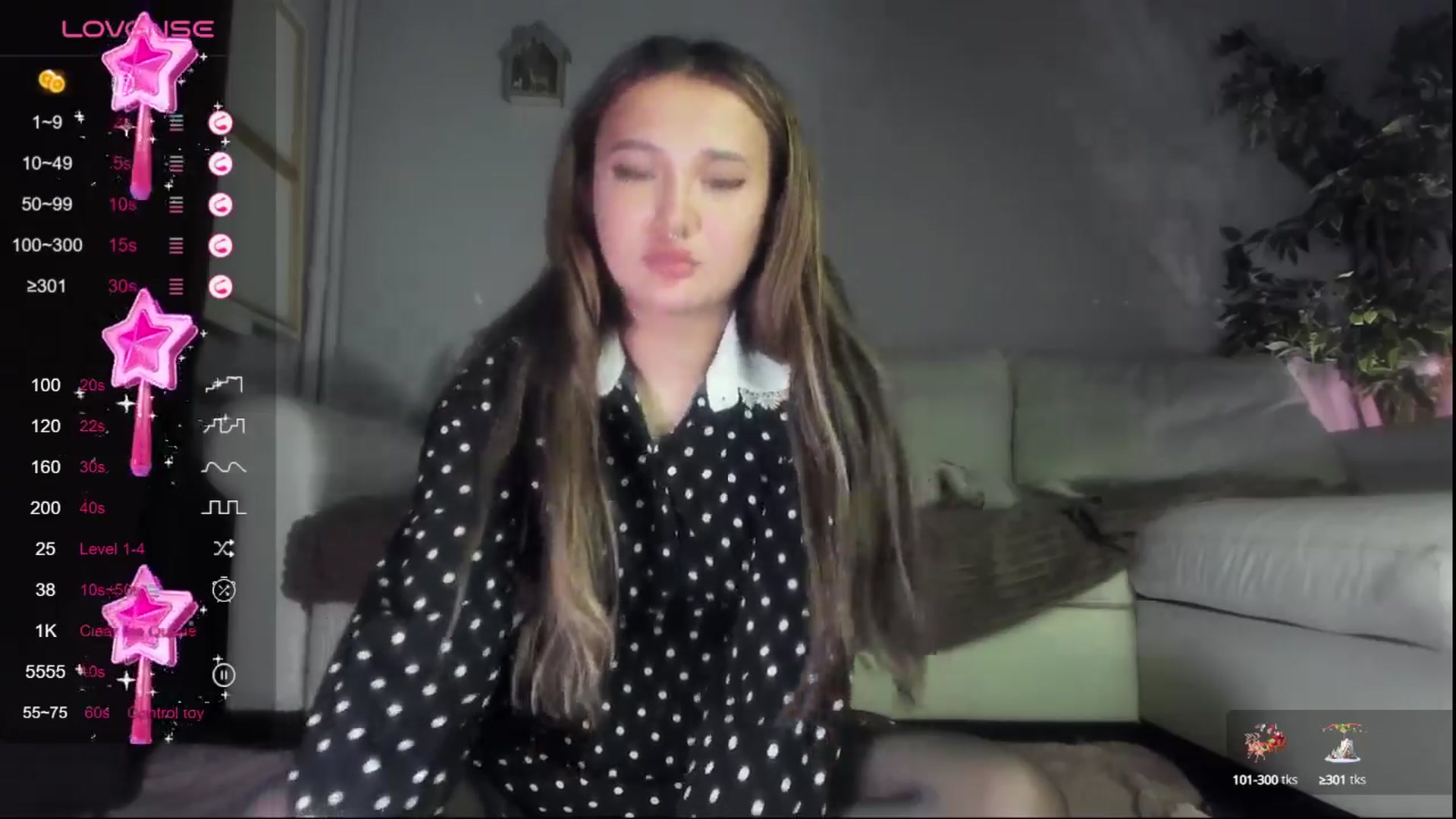 Gallery image thumbnail from Littlewetgirl's myfreecams stream on, 04/09/2024, 14:35 image 4 of 20