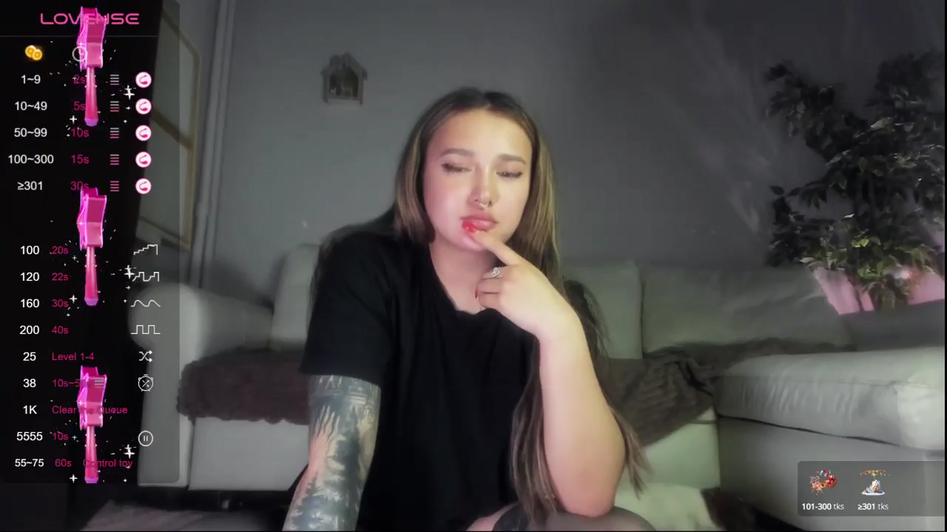 Gallery image thumbnail from Littlewetgirl's myfreecams stream on, 04/09/2024, 16:19 image 4 of 20