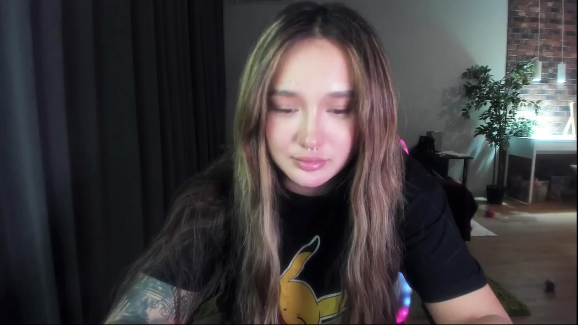 Gallery image thumbnail from Littlewetgirl's myfreecams stream on, 04/25/2024, 15:31 image 14 of 20