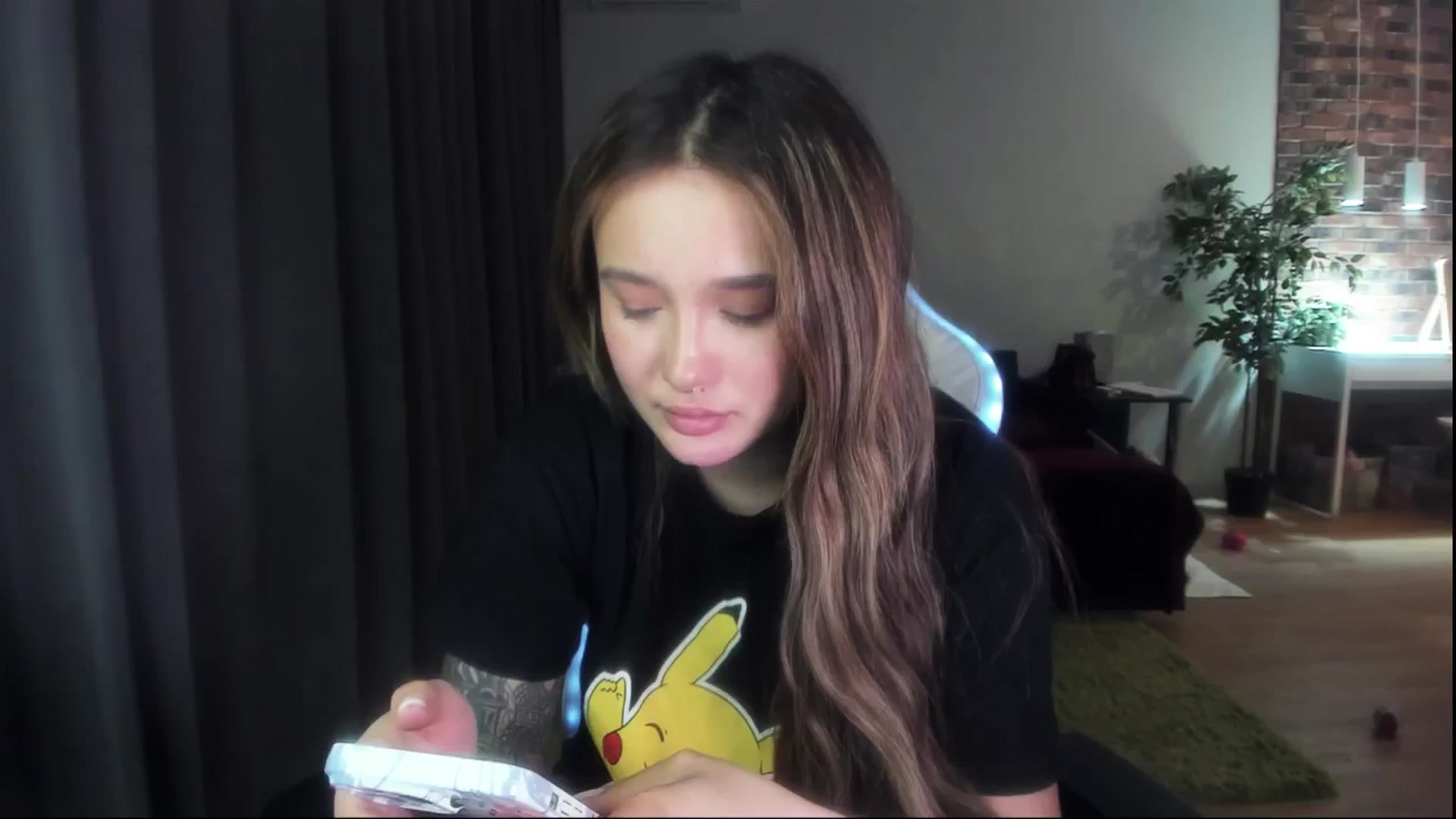 Gallery image thumbnail from Littlewetgirl's myfreecams stream on, 04/25/2024, 15:31 image 2 of 20