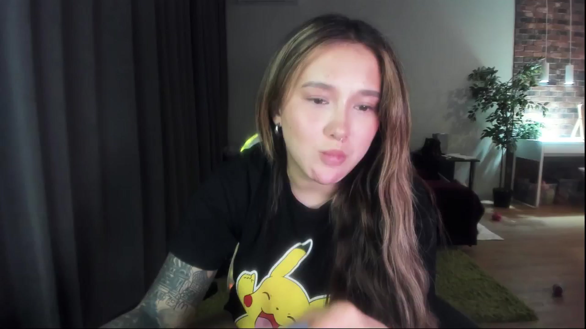 Gallery image thumbnail from Littlewetgirl's myfreecams stream on, 04/25/2024, 15:31 image 4 of 20