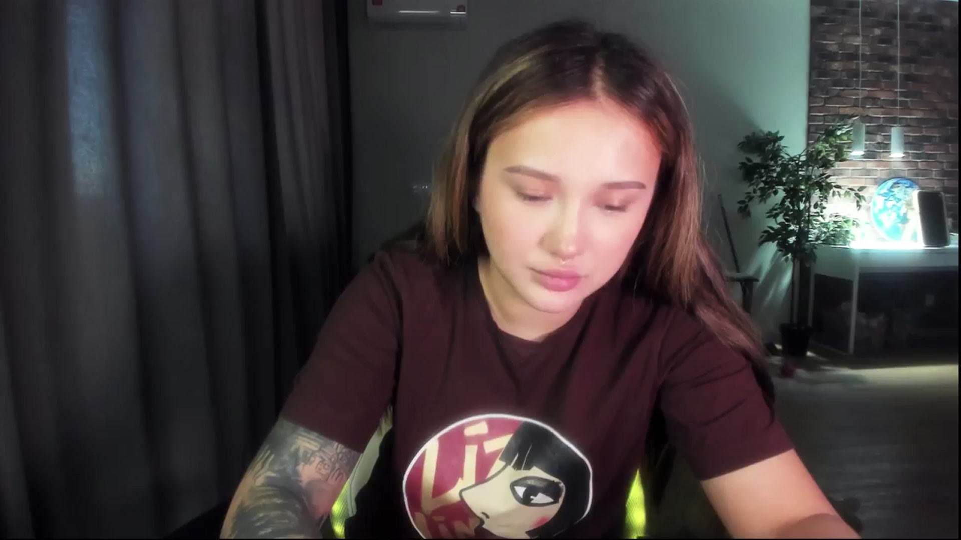 Gallery image thumbnail from Littlewetgirl's myfreecams stream on, 04/27/2024, 07:32 image 6 of 20