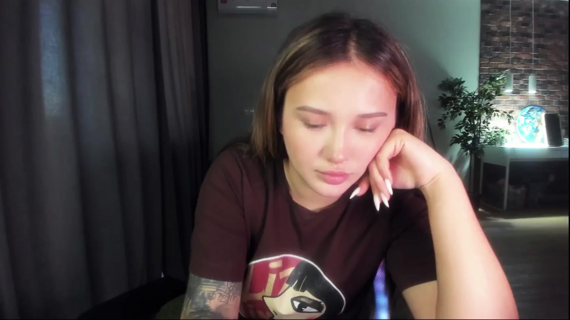 Gallery image thumbnail from Littlewetgirl's myfreecams stream on, 04/27/2024, 07:32 image 2 of 20