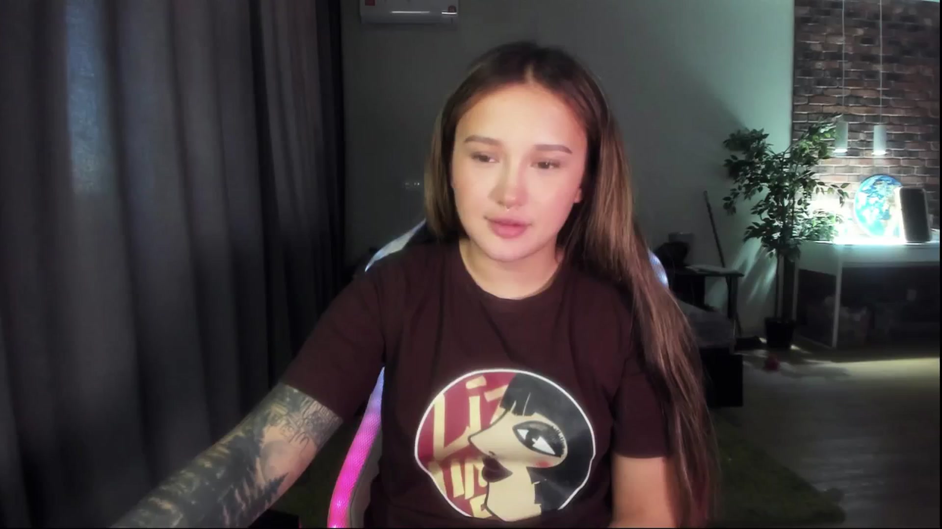 Gallery image thumbnail from Littlewetgirl's myfreecams stream on, 04/27/2024, 07:32 image 17 of 20