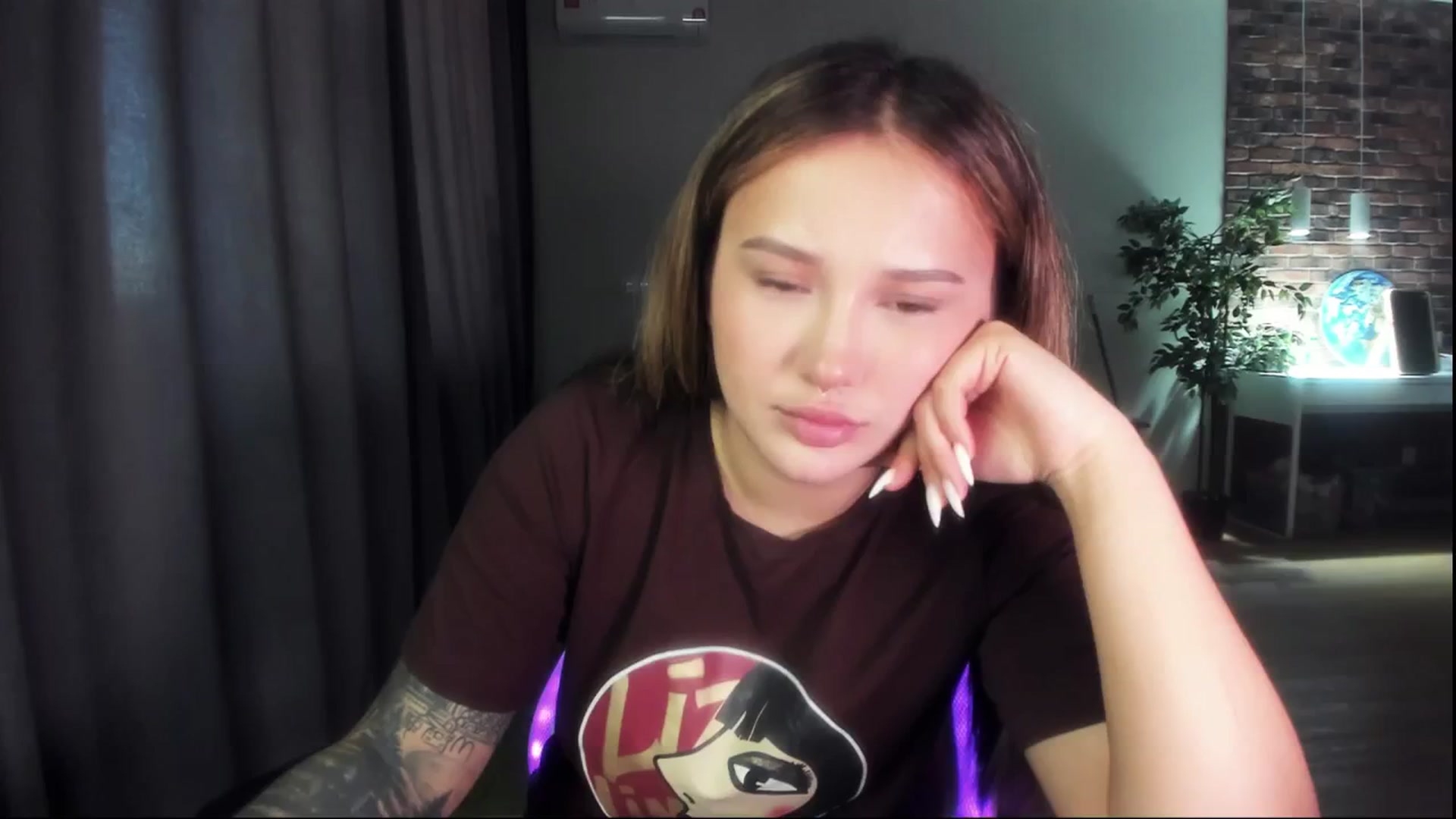 Gallery image thumbnail from Littlewetgirl's myfreecams stream on, 04/27/2024, 07:32 image 1 of 20