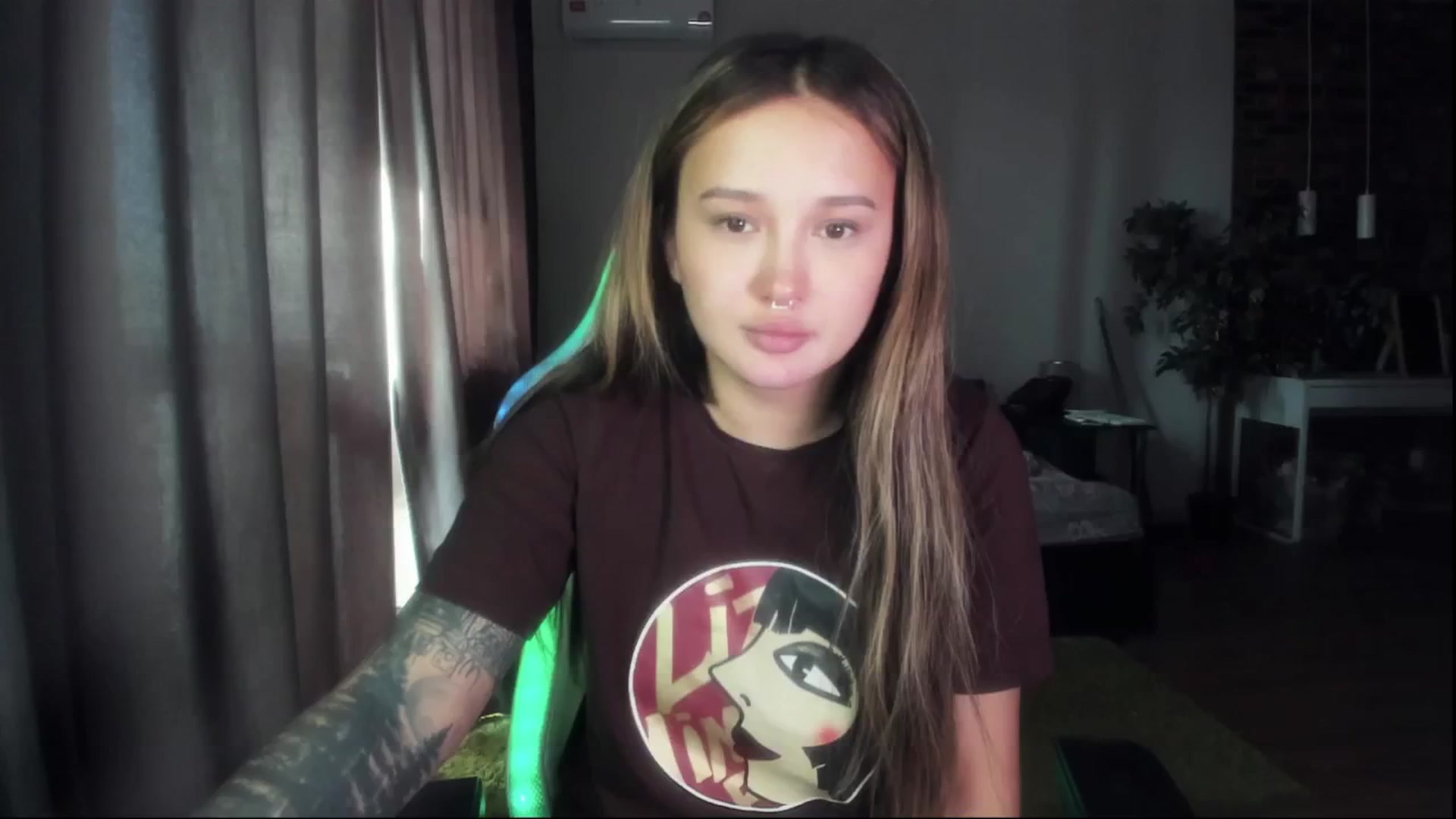 Gallery image thumbnail from Littlewetgirl's myfreecams stream on, 04/27/2024, 11:29 image 3 of 20
