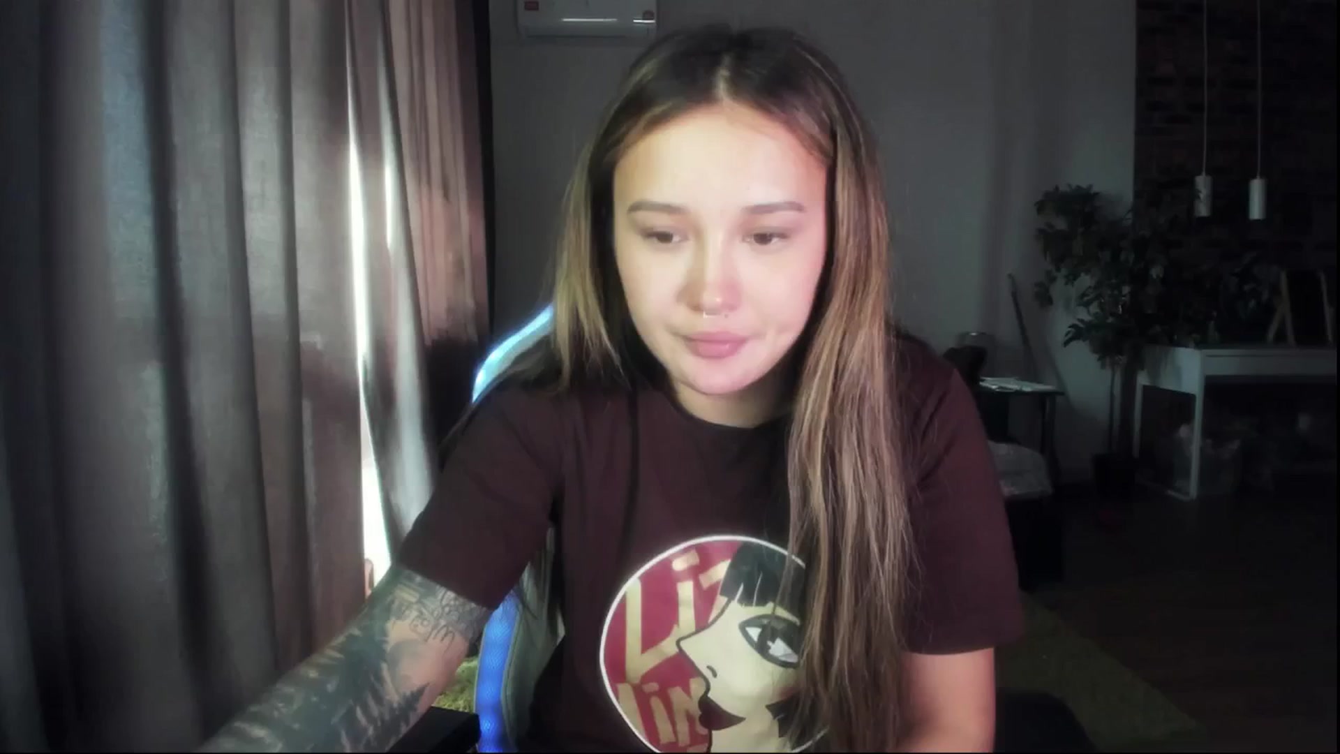 Gallery image thumbnail from Littlewetgirl's myfreecams stream on, 04/27/2024, 11:29 image 4 of 20