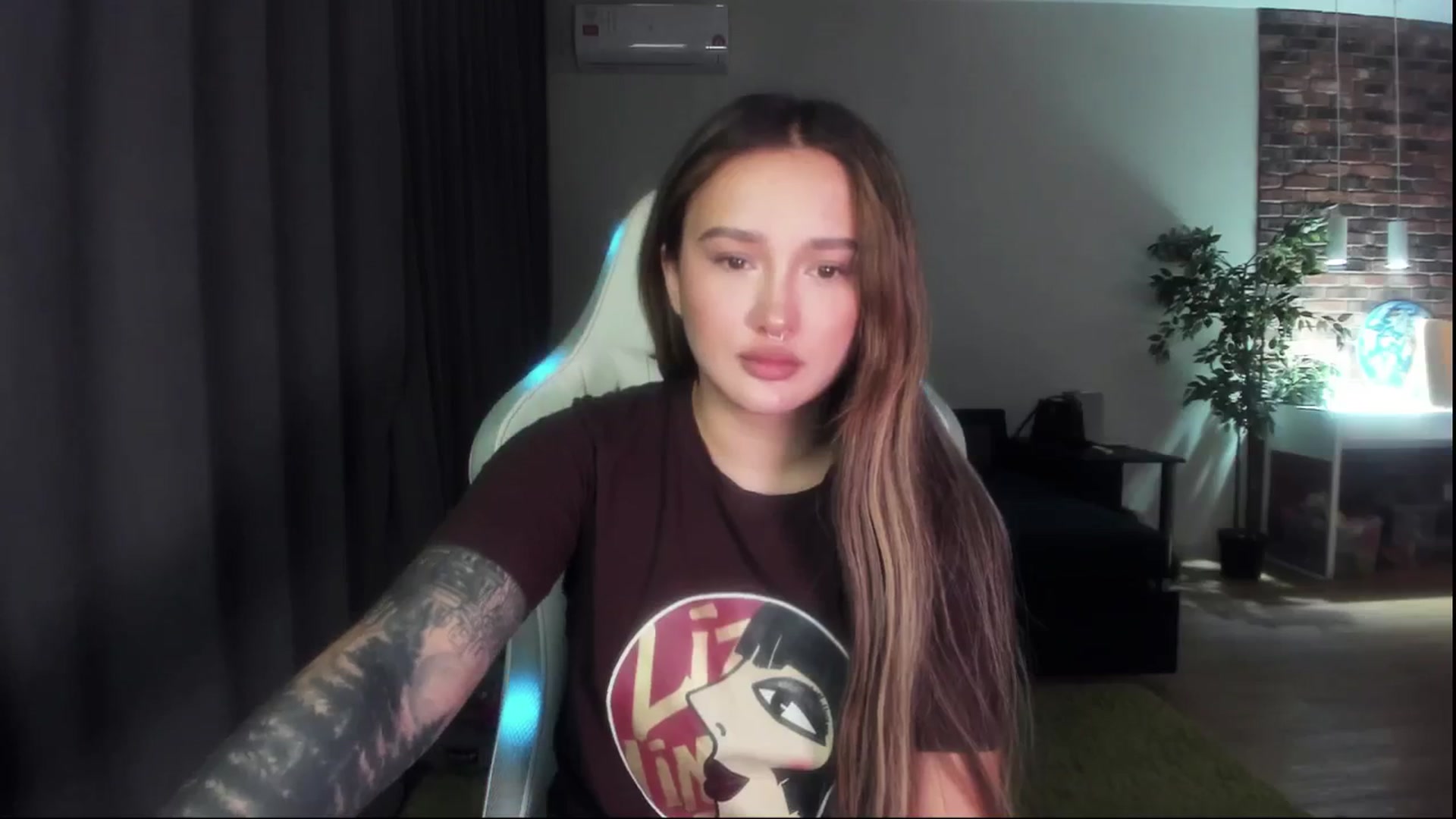 Gallery image thumbnail from Littlewetgirl's myfreecams stream on, 04/28/2024, 15:32 image 12 of 20