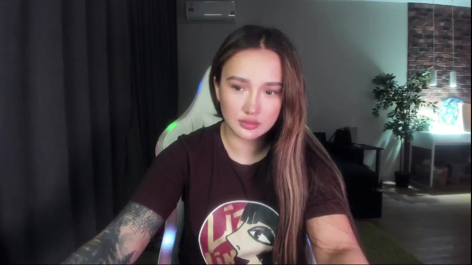 Gallery image thumbnail from Littlewetgirl's myfreecams stream on, 04/28/2024, 15:32 image 10 of 20