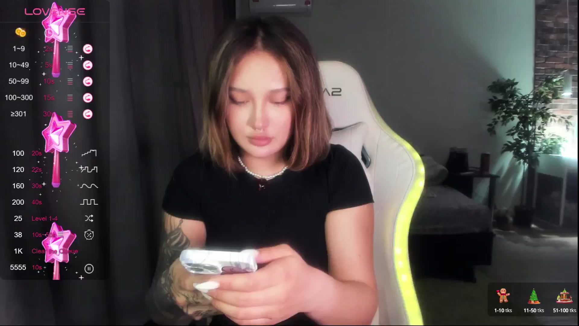Gallery image thumbnail from Littlewetgirl's myfreecams stream on, 04/30/2024, 12:31 image 7 of 20