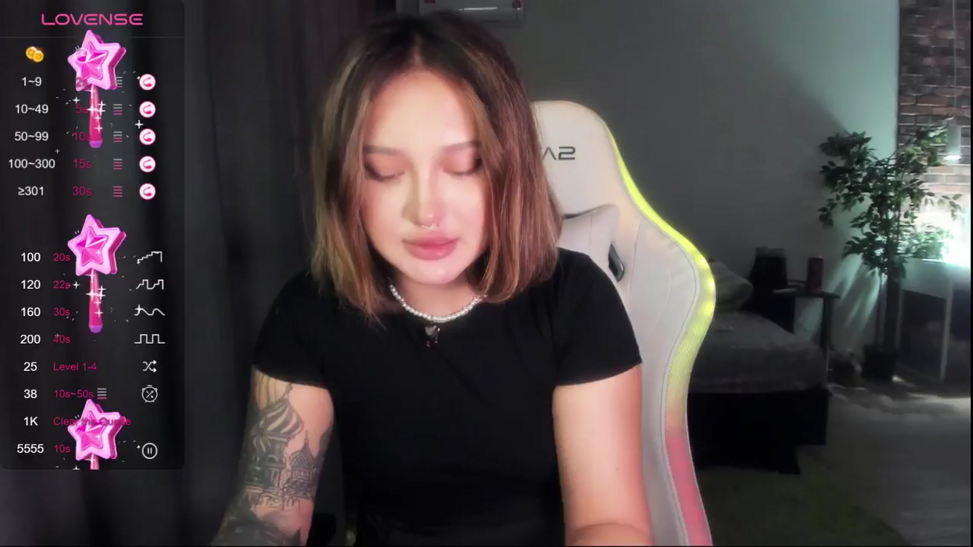 Gallery image thumbnail from Littlewetgirl's myfreecams stream on, 04/30/2024, 12:31 image 8 of 20