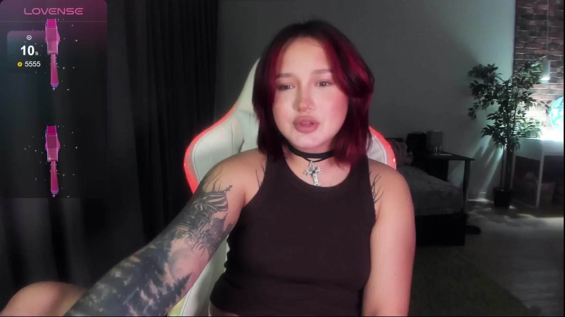 Gallery image thumbnail from Littlewetgirl's myfreecams stream on, 05/03/2024, 15:46 image 7 of 20