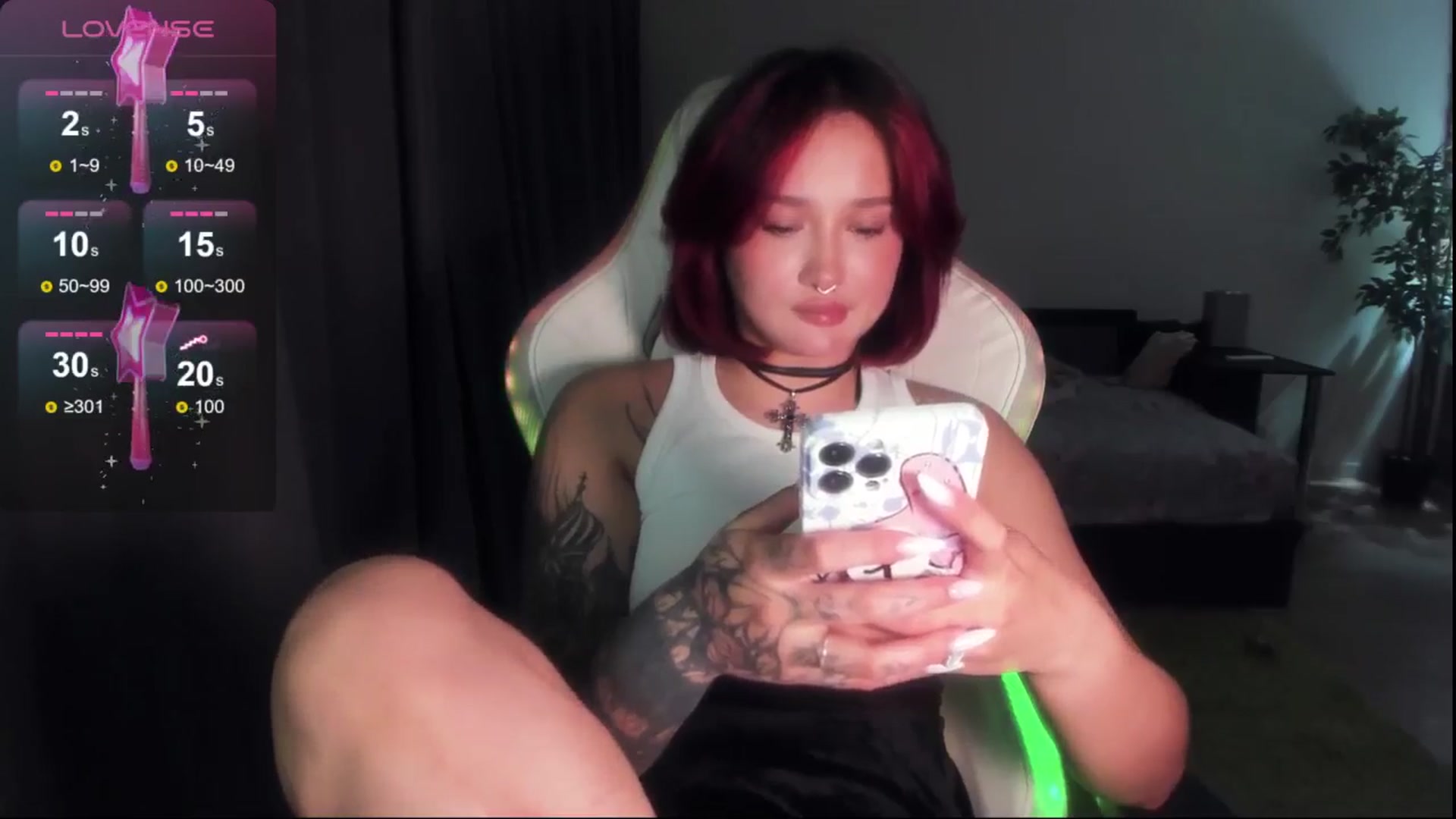 Gallery image thumbnail from Littlewetgirl's myfreecams stream on, 05/05/2024, 14:30 image 15 of 20