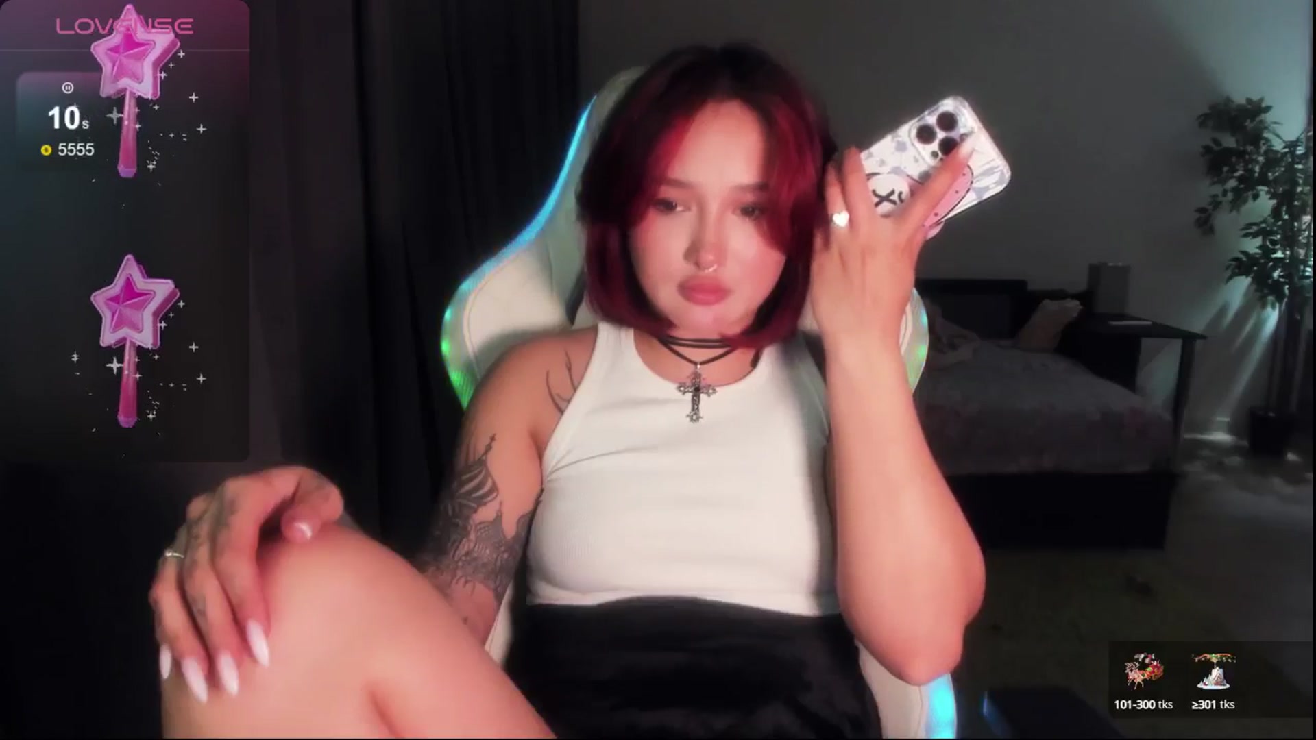 Gallery image thumbnail from Littlewetgirl's myfreecams stream on, 05/05/2024, 14:30 image 19 of 20