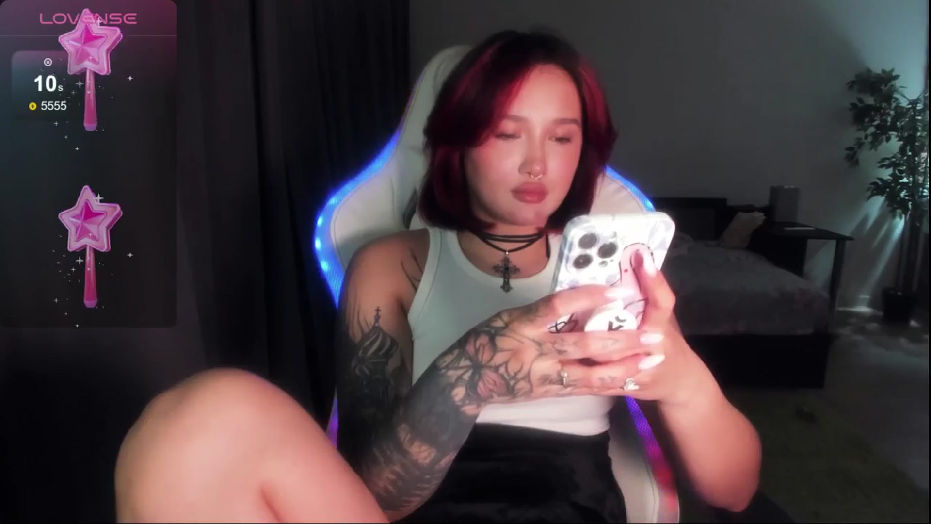 Gallery image thumbnail from Littlewetgirl's myfreecams stream on, 05/05/2024, 14:30 image 9 of 20