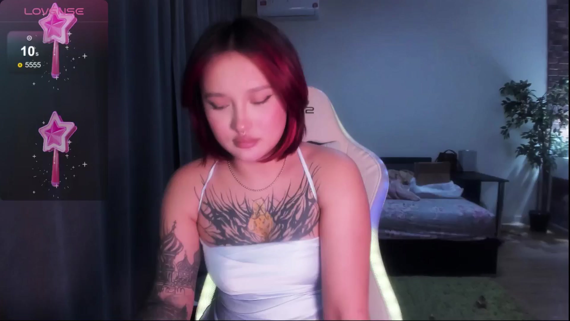 Gallery image thumbnail from Littlewetgirl's myfreecams stream on, 05/06/2024, 14:12 image 12 of 20