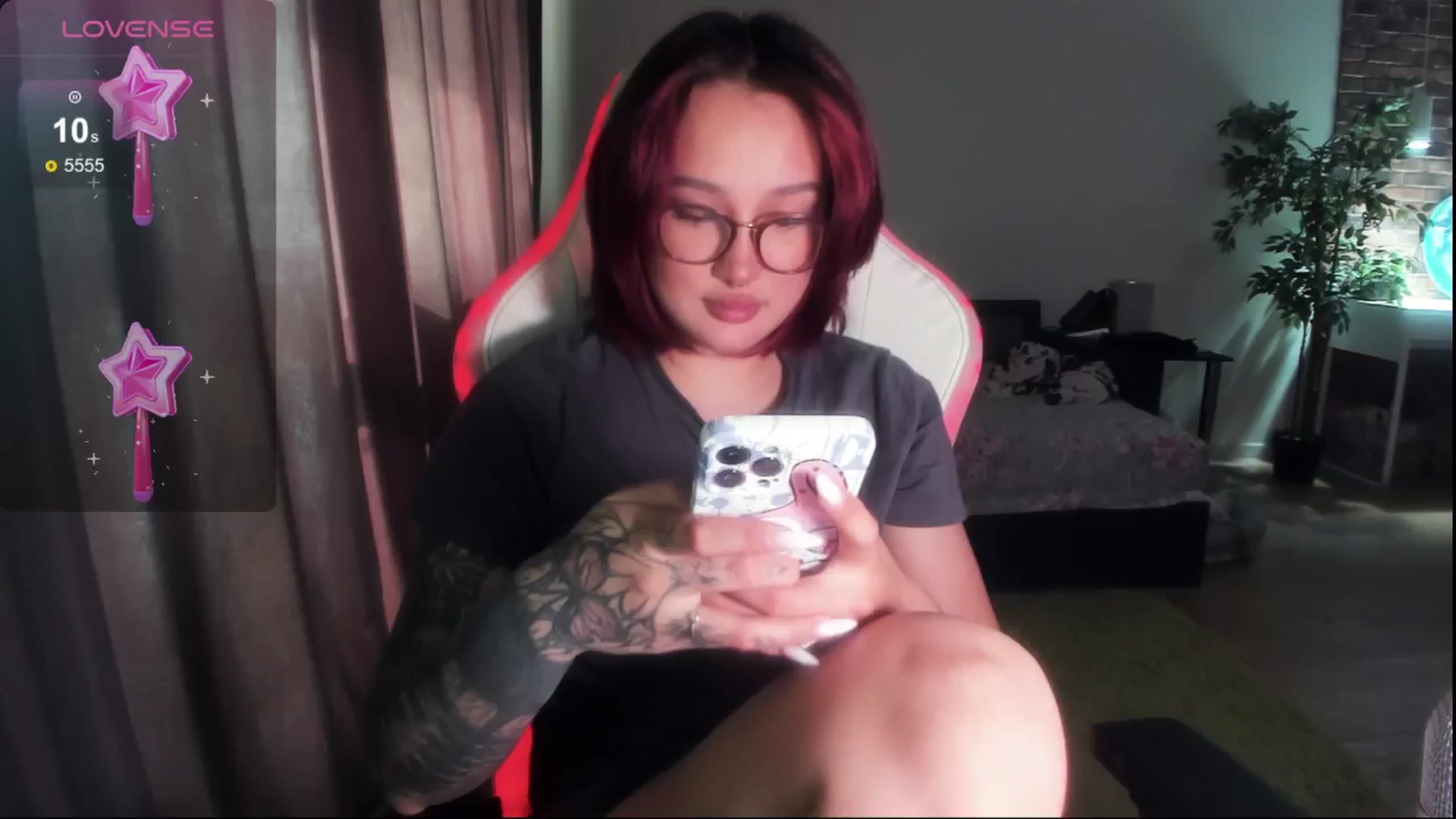 Gallery image thumbnail from Littlewetgirl's myfreecams stream on, 05/12/2024, 12:09 image 10 of 20