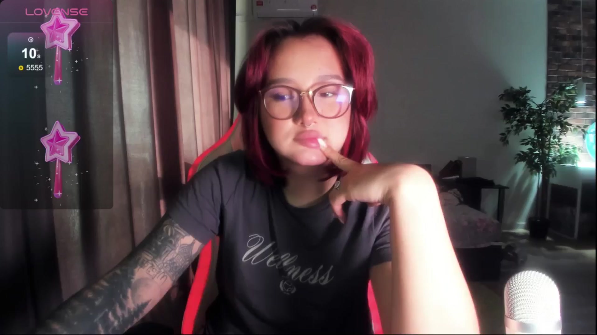 Gallery image thumbnail from Littlewetgirl's myfreecams stream on, 05/12/2024, 12:09 image 15 of 20