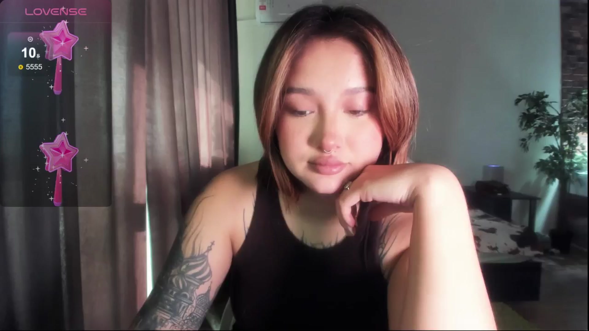 Gallery image thumbnail from Littlewetgirl's myfreecams stream on, 05/16/2024, 11:47 image 9 of 20