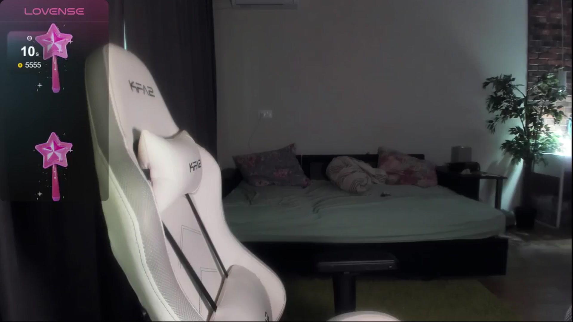 Gallery image thumbnail from Littlewetgirl's myfreecams stream on, 05/17/2024, 14:00 image 20 of 20