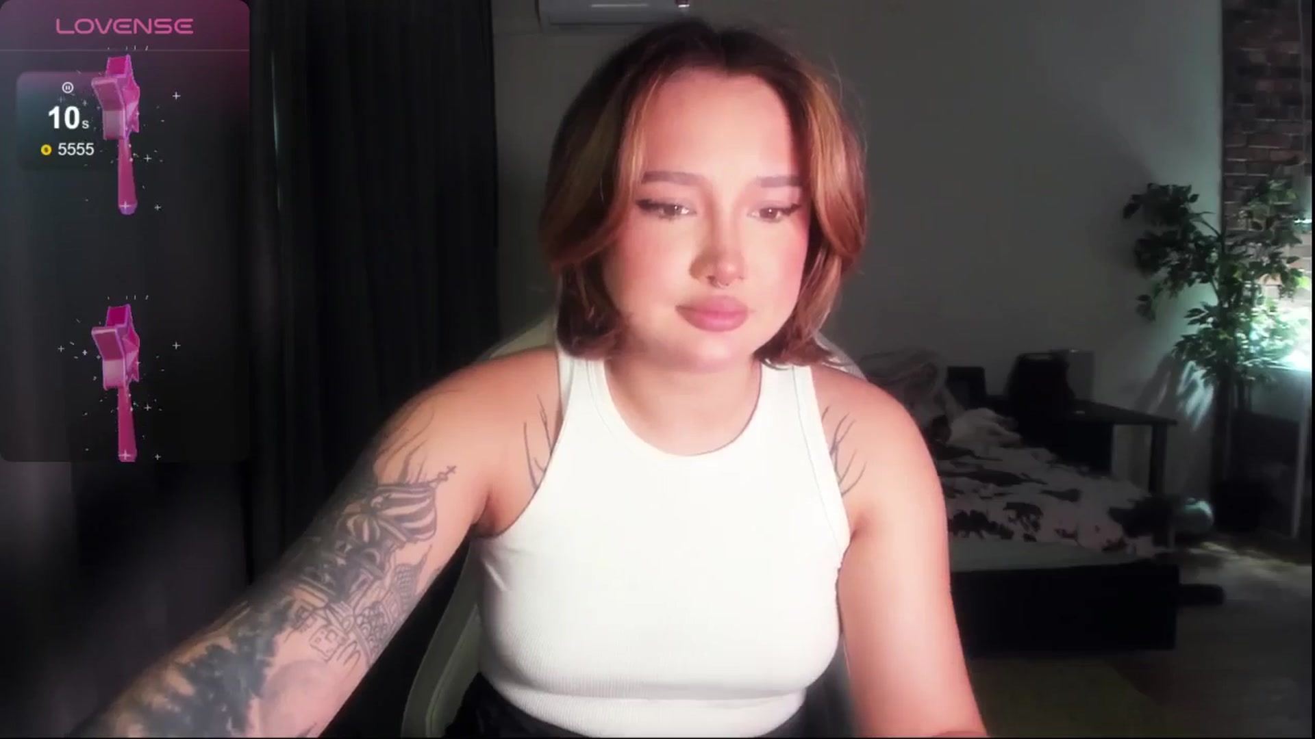 Gallery image thumbnail from Littlewetgirl's myfreecams stream on, 05/18/2024, 14:59 image 4 of 20