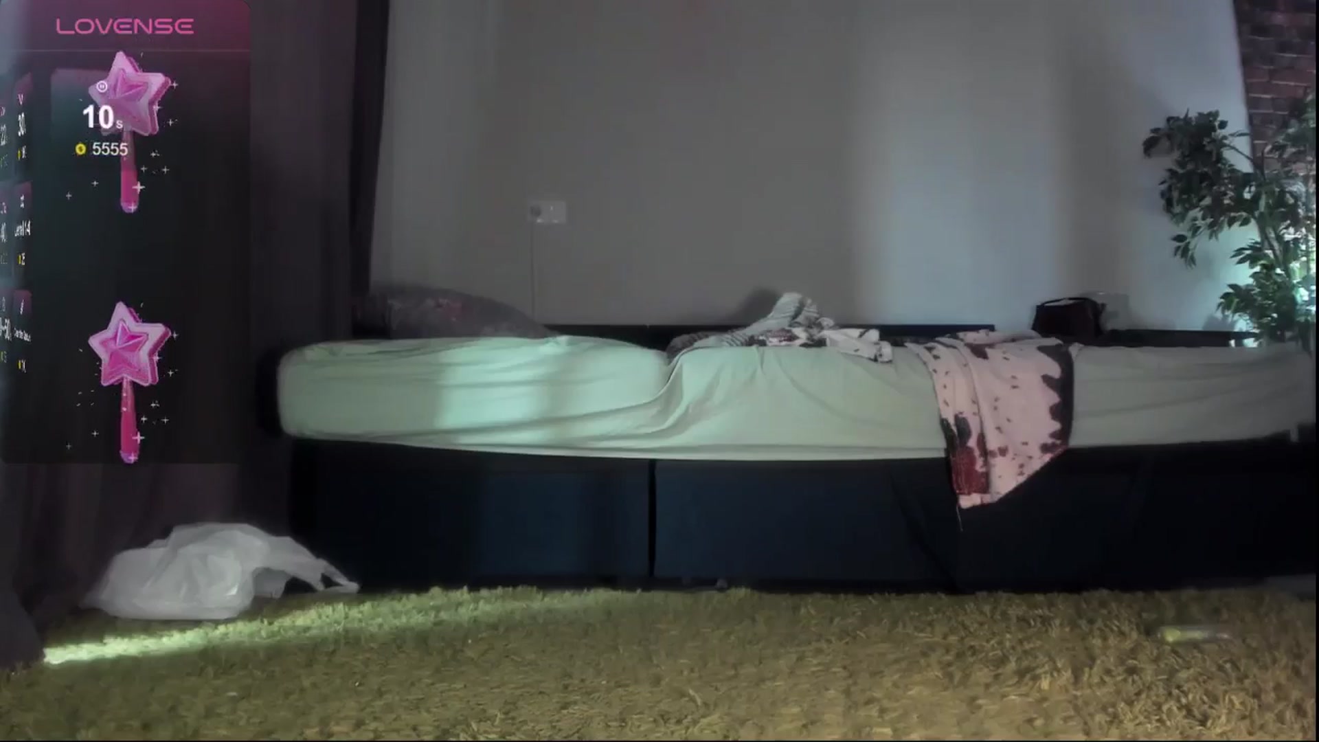 Gallery image thumbnail from Littlewetgirl's myfreecams stream on, 05/20/2024, 11:06 image 4 of 20