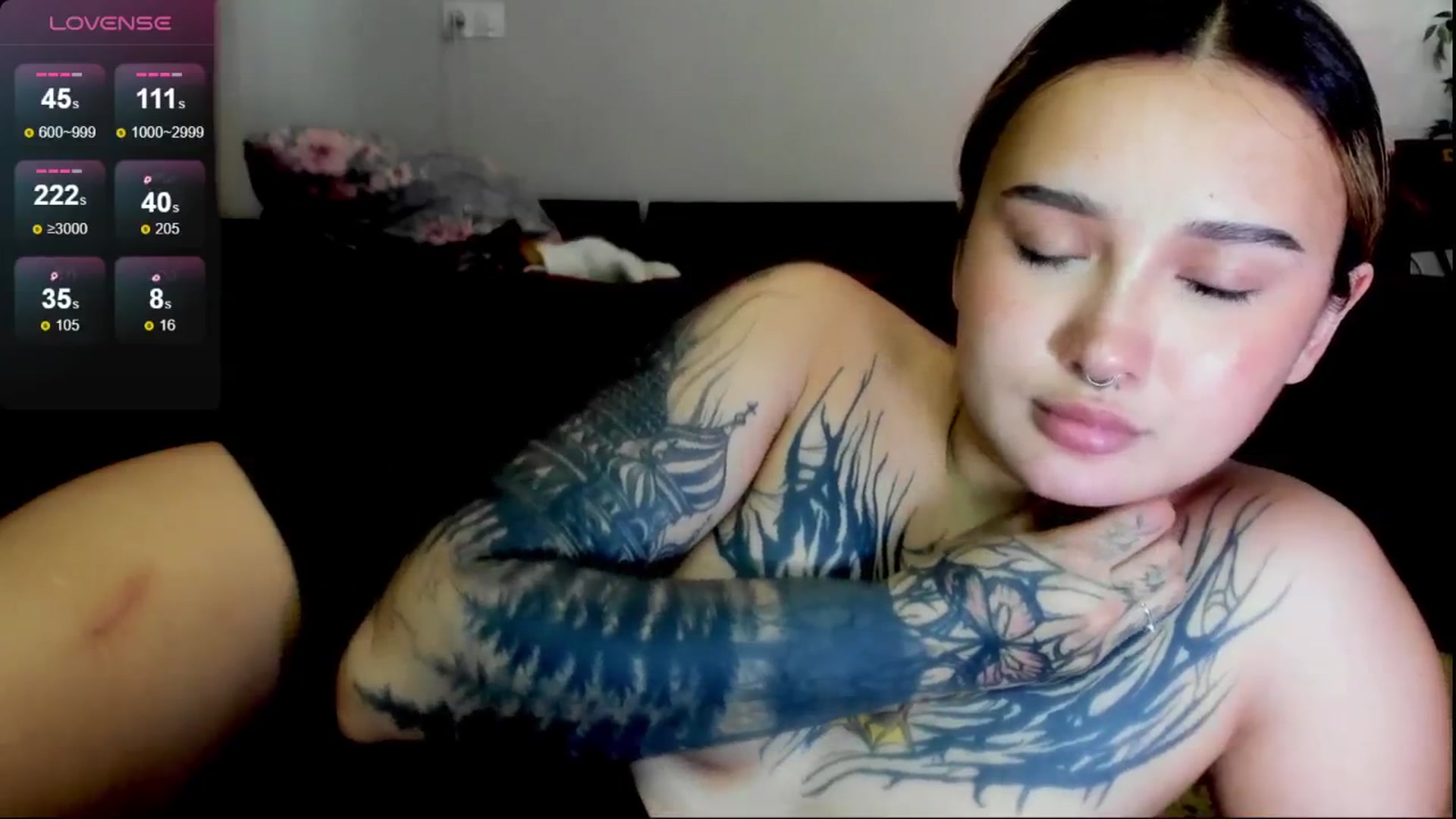 Gallery image thumbnail from Littlewetgirl's myfreecams stream on, 06/08/2024, 10:40 image 16 of 20