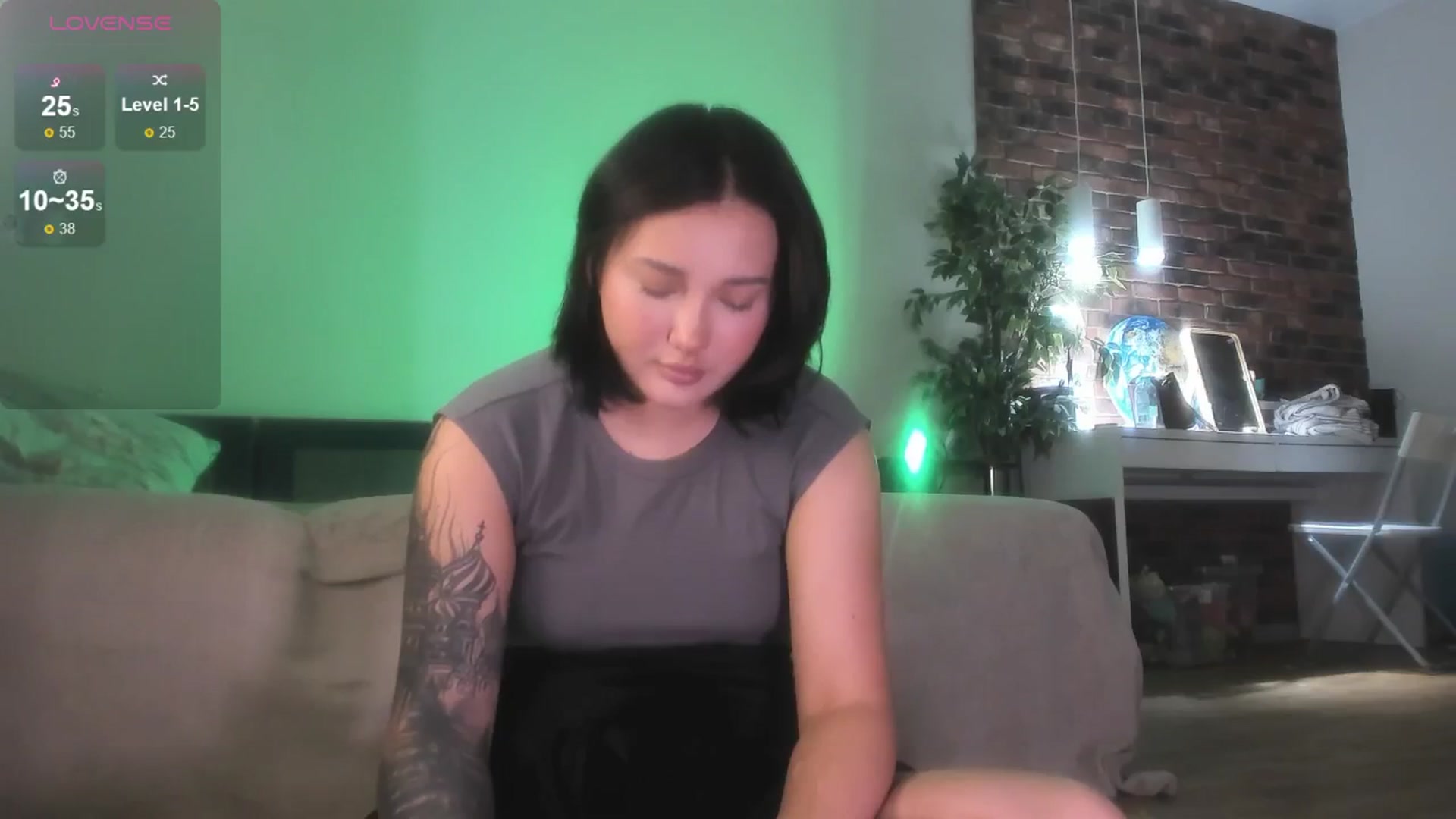 Gallery image thumbnail from Littlewetgirl's myfreecams stream on, 06/19/2024, 10:42 image 2 of 20