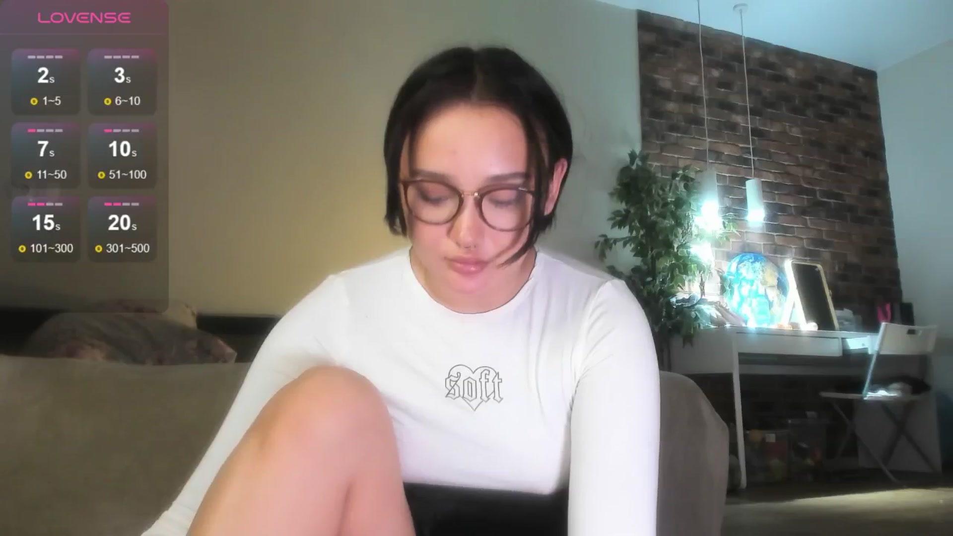 Gallery image thumbnail from Littlewetgirl's myfreecams stream on, 06/23/2024, 09:52 image 4 of 20