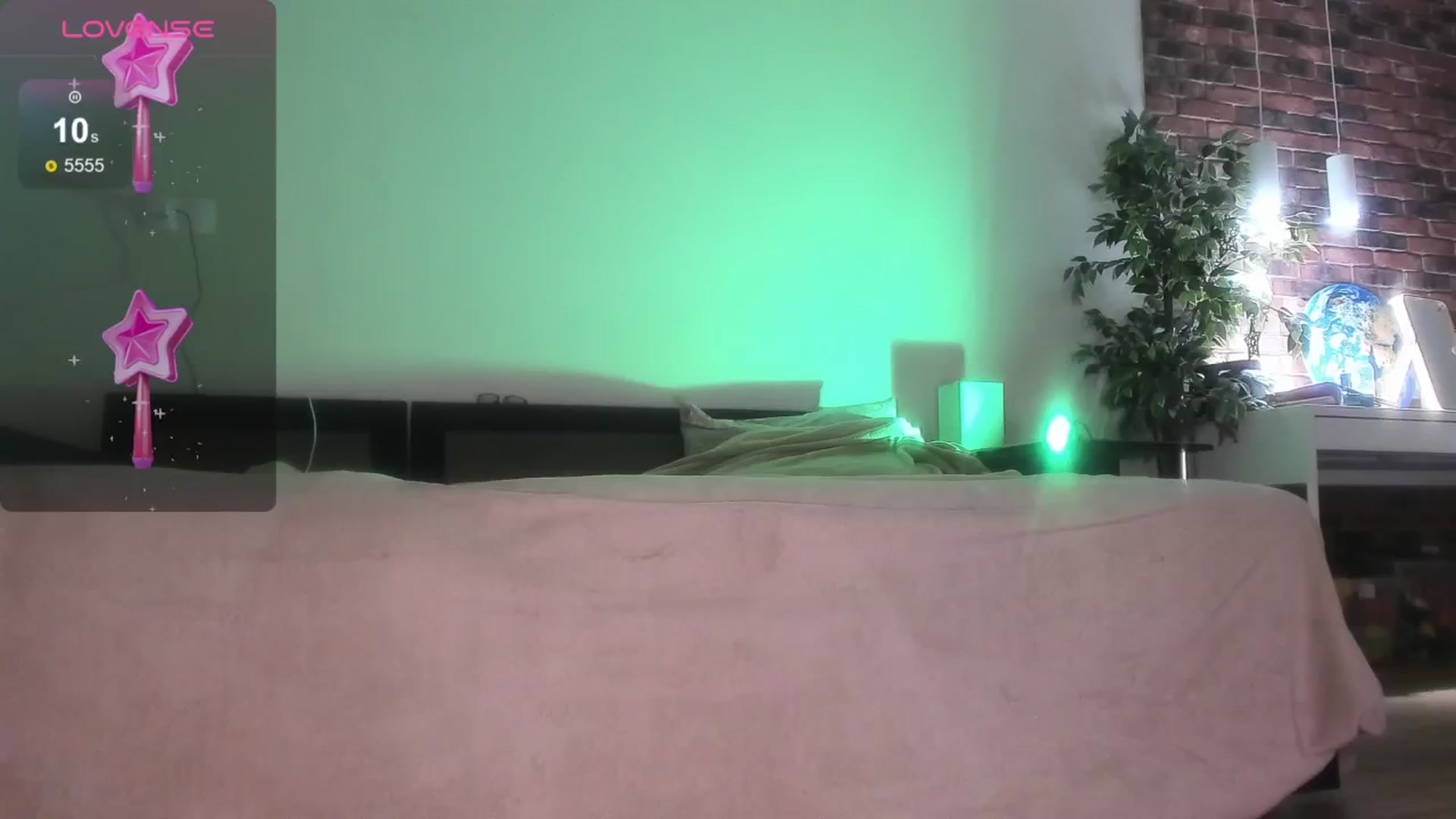 Gallery image thumbnail from Littlewetgirl's myfreecams stream on, 06/28/2024, 16:00 image 9 of 20