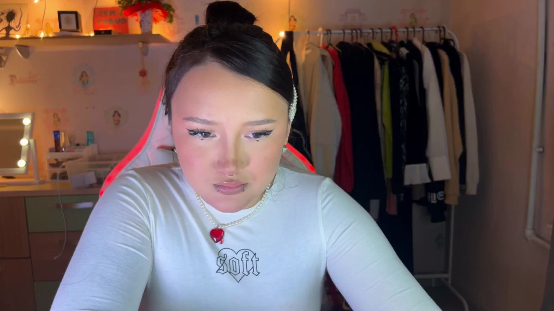 Gallery image thumbnail from Littlewetgirl's myfreecams stream on, 09/27/2024, 12:14 image 10 of 20