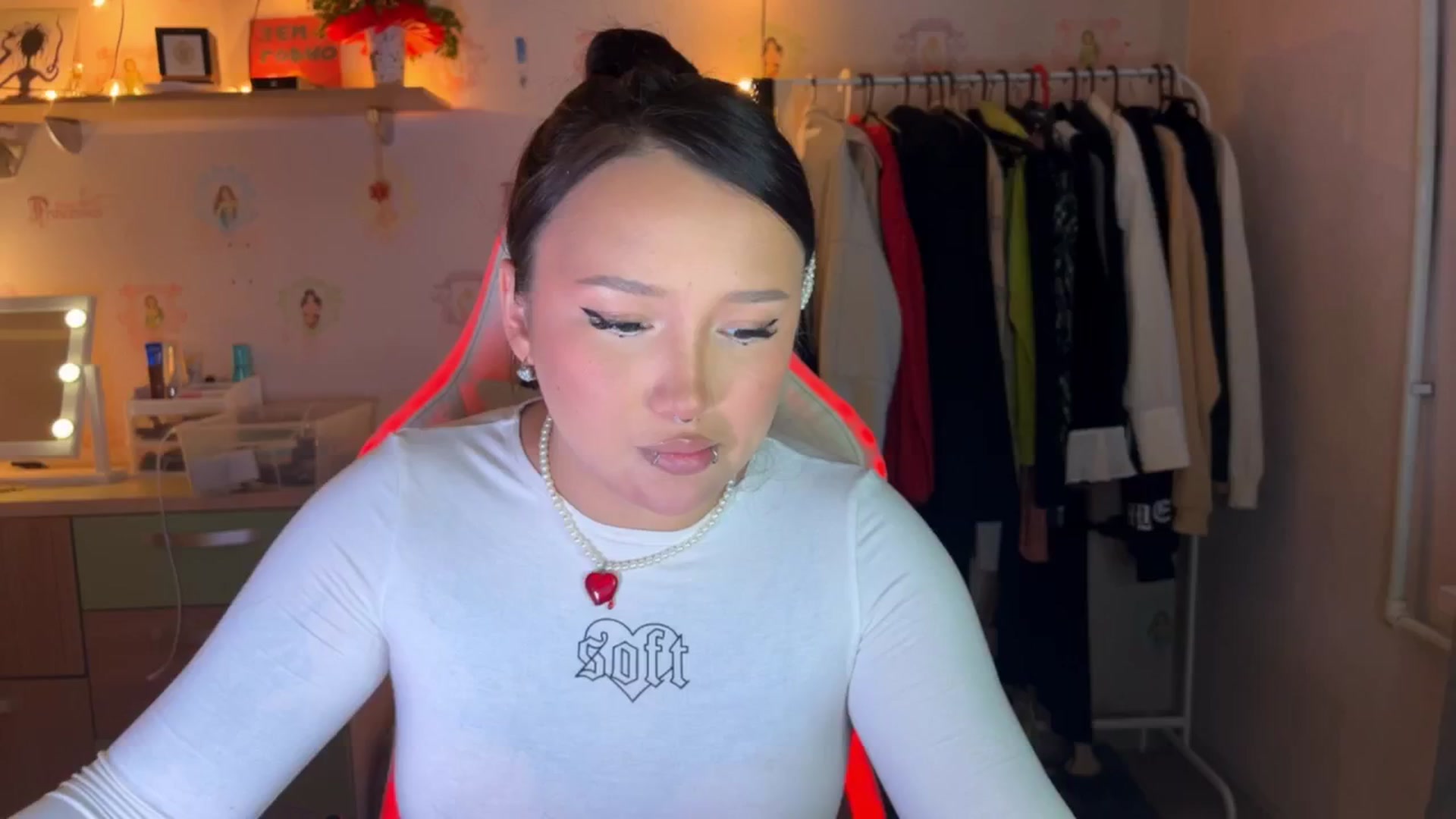 Gallery image thumbnail from Littlewetgirl's myfreecams stream on, 09/27/2024, 12:14 image 7 of 20