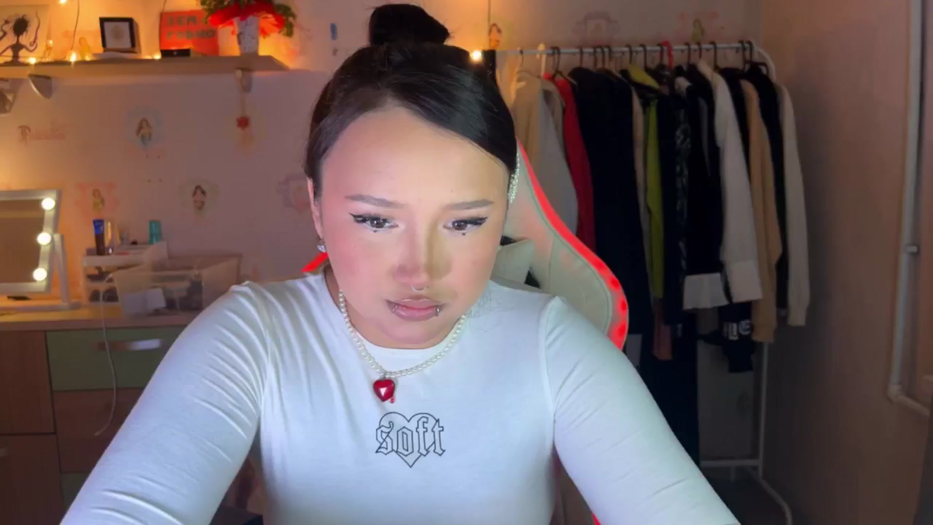 Gallery image thumbnail from Littlewetgirl's myfreecams stream on, 09/27/2024, 12:14 image 5 of 20