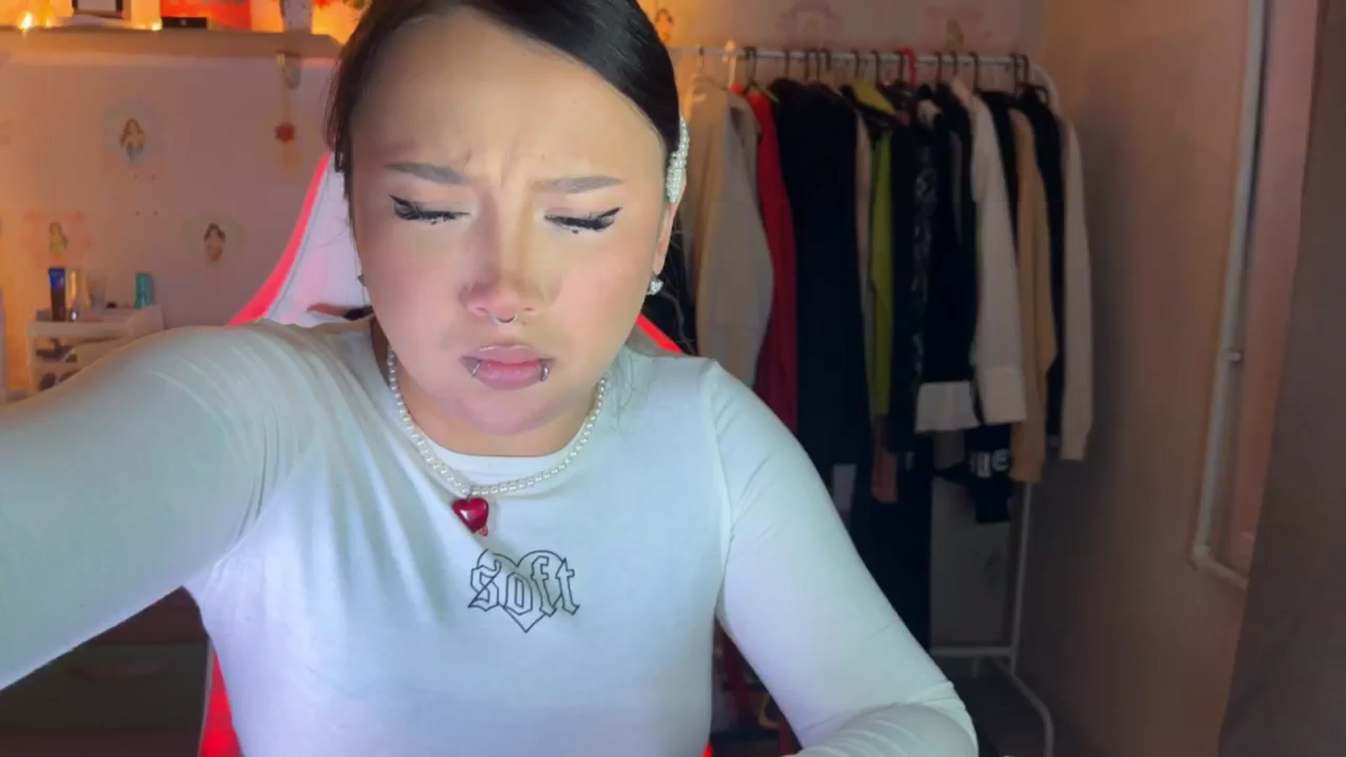 Gallery image thumbnail from Littlewetgirl's myfreecams stream on, 09/27/2024, 12:14 image 11 of 20
