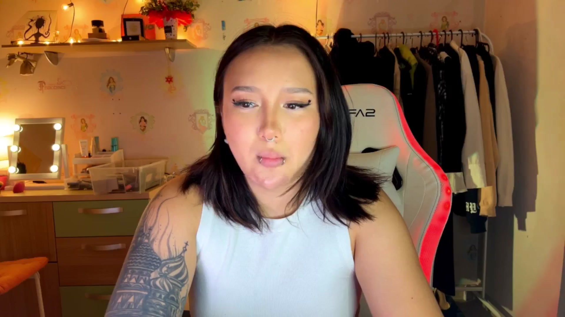 Gallery image thumbnail from Littlewetgirl's myfreecams stream on, 10/01/2024, 14:44 image 3 of 20